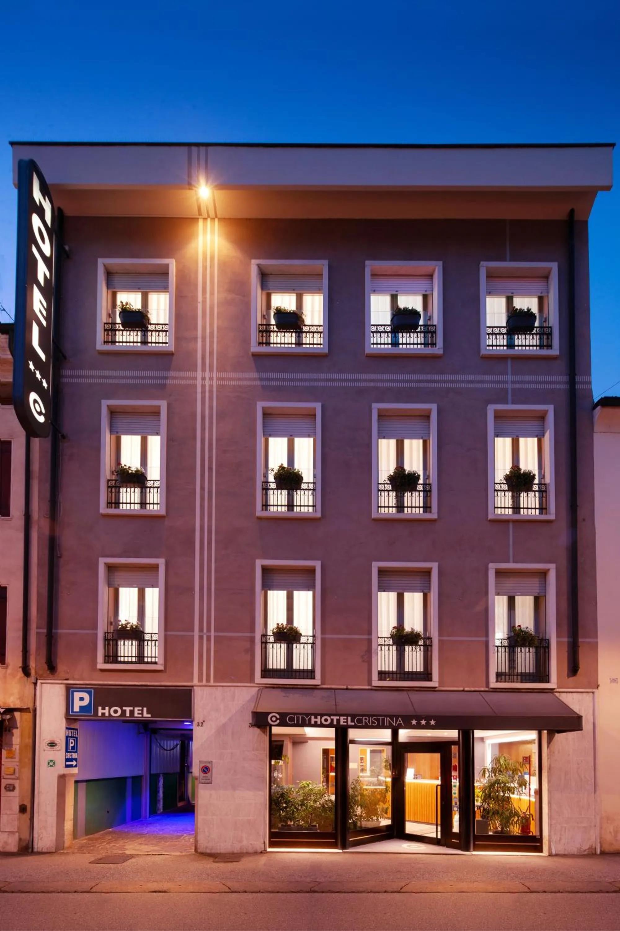 Property building in CityHotel Cristina Vicenza