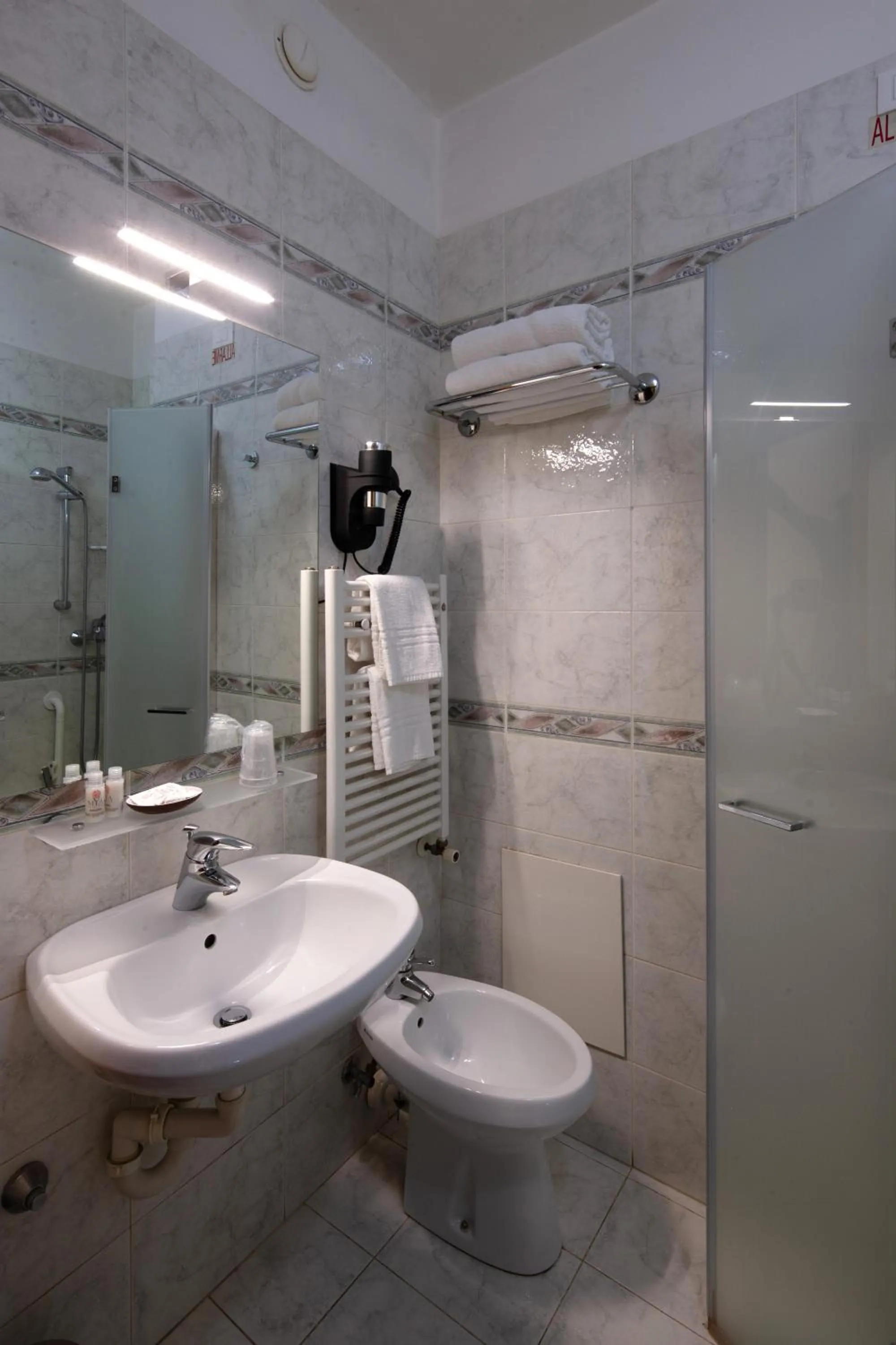 Bathroom in CityHotel Cristina Vicenza