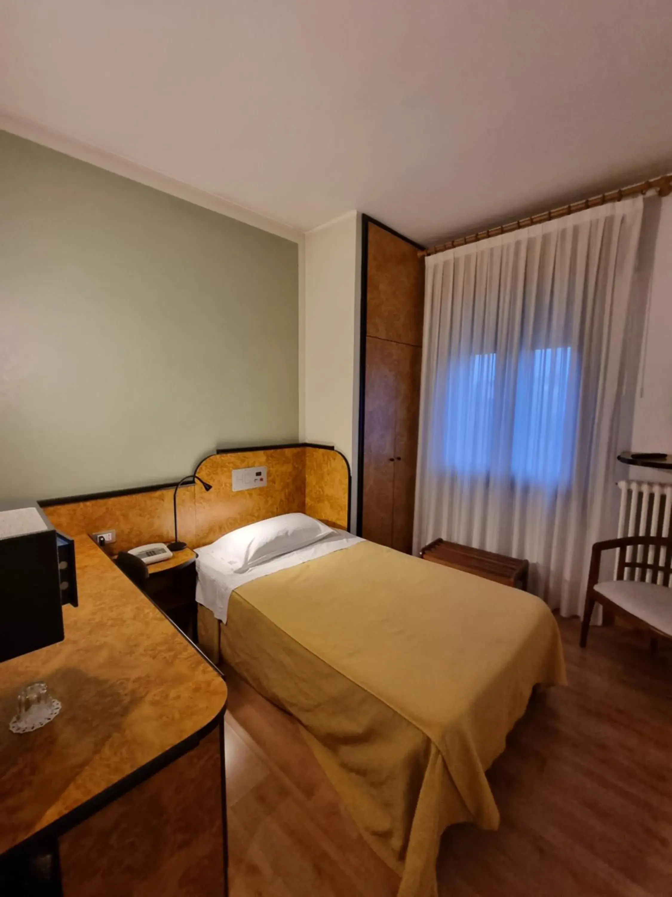 Standard Single Room in CityHotel Cristina Vicenza Standard Single Room in CityHotel Cristina Vicenza