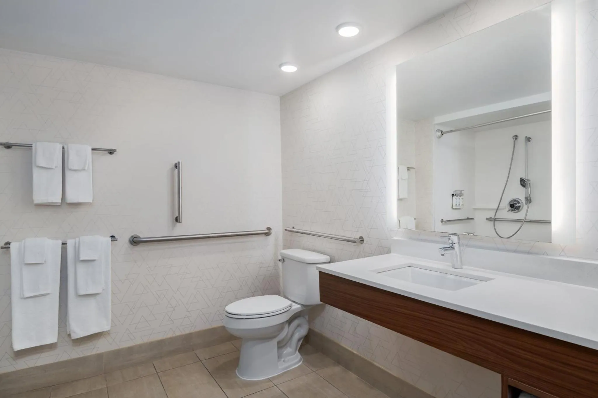 Bathroom in Holiday Inn Express Hotel & Suites Bentonville by IHG