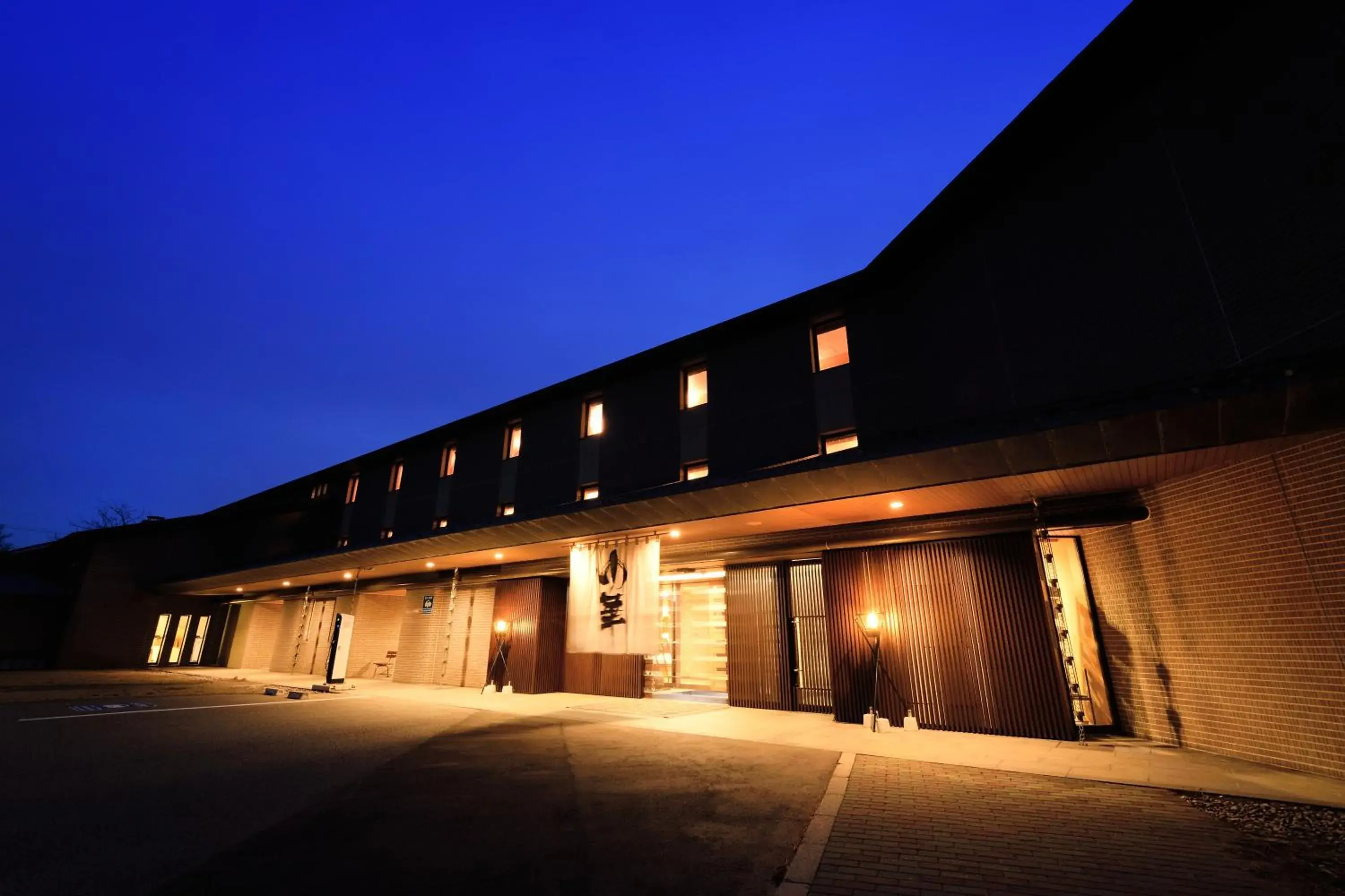 Facade/entrance in Hotel Yubana Facade/entrance in Hotel Yubana