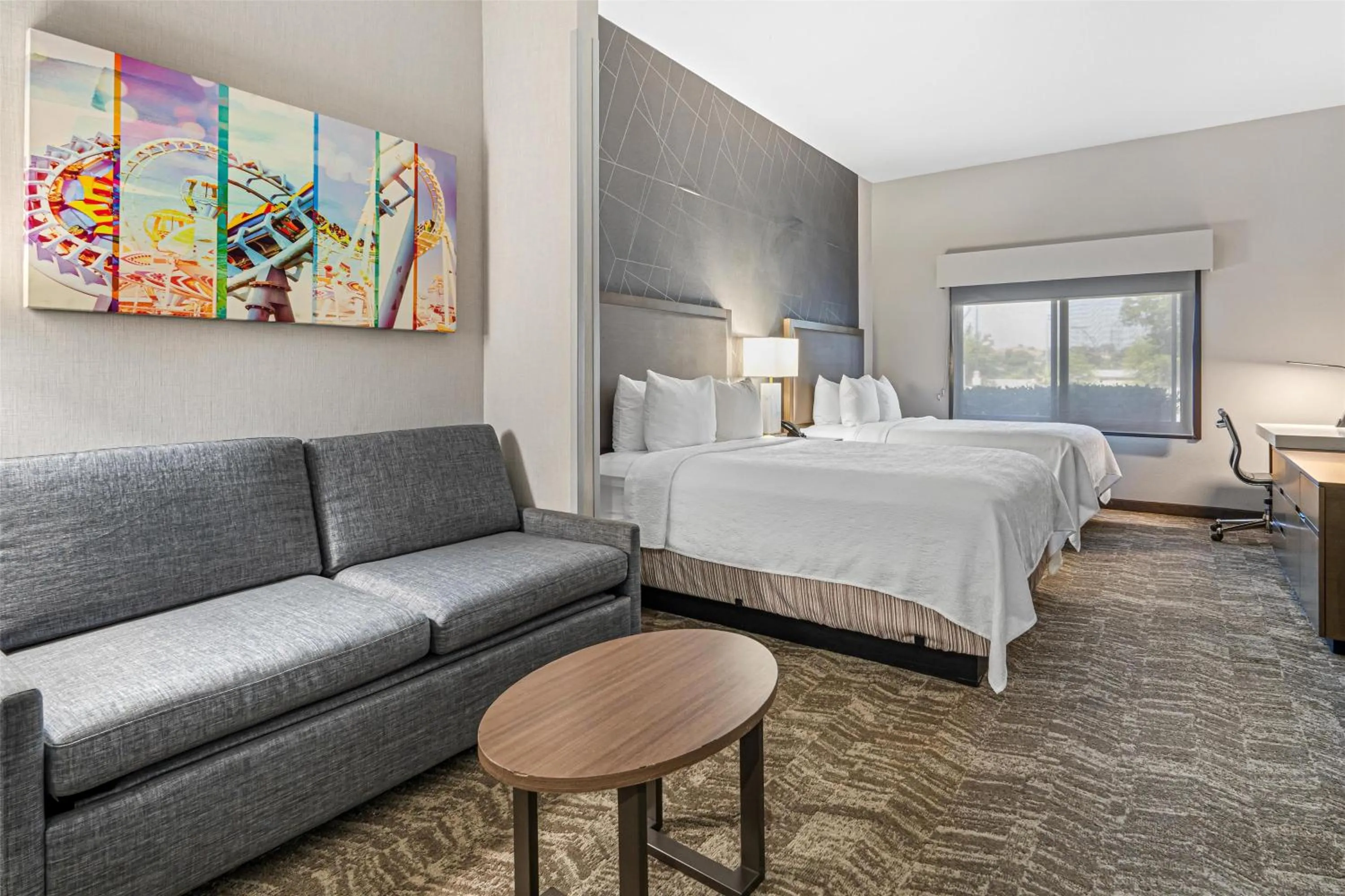 Bedroom, Bed in Best Western Valencia/Six Flags Inn & Suites