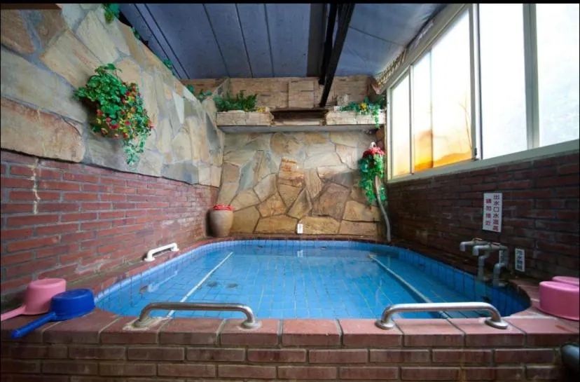 Ming Ren Hotspring Hotel