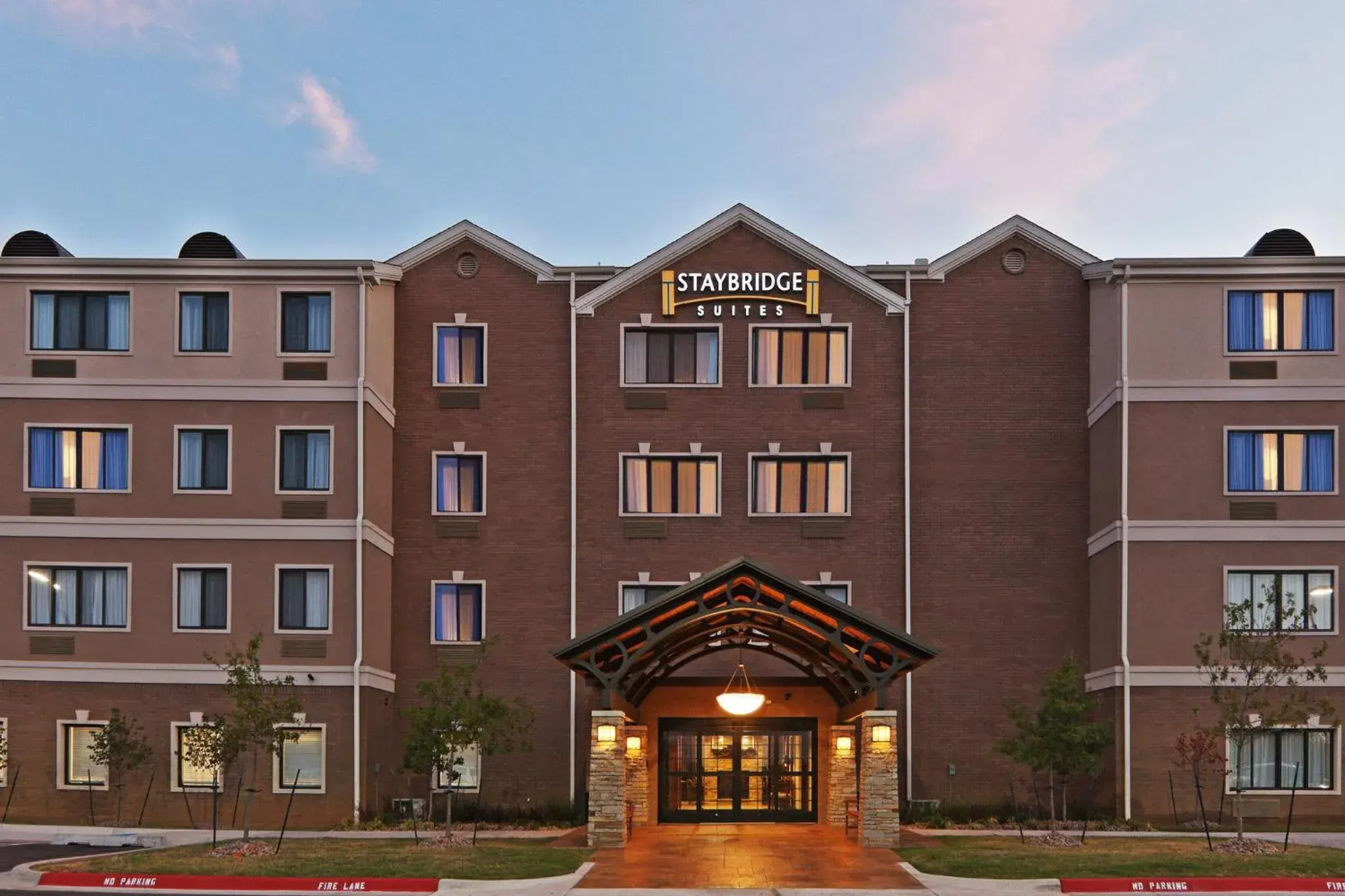 Property building in Staybridge Suites Oklahoma City-Quail Springs by IHG Property building in Staybridge Suites Oklahoma City-Quail Springs by IHG