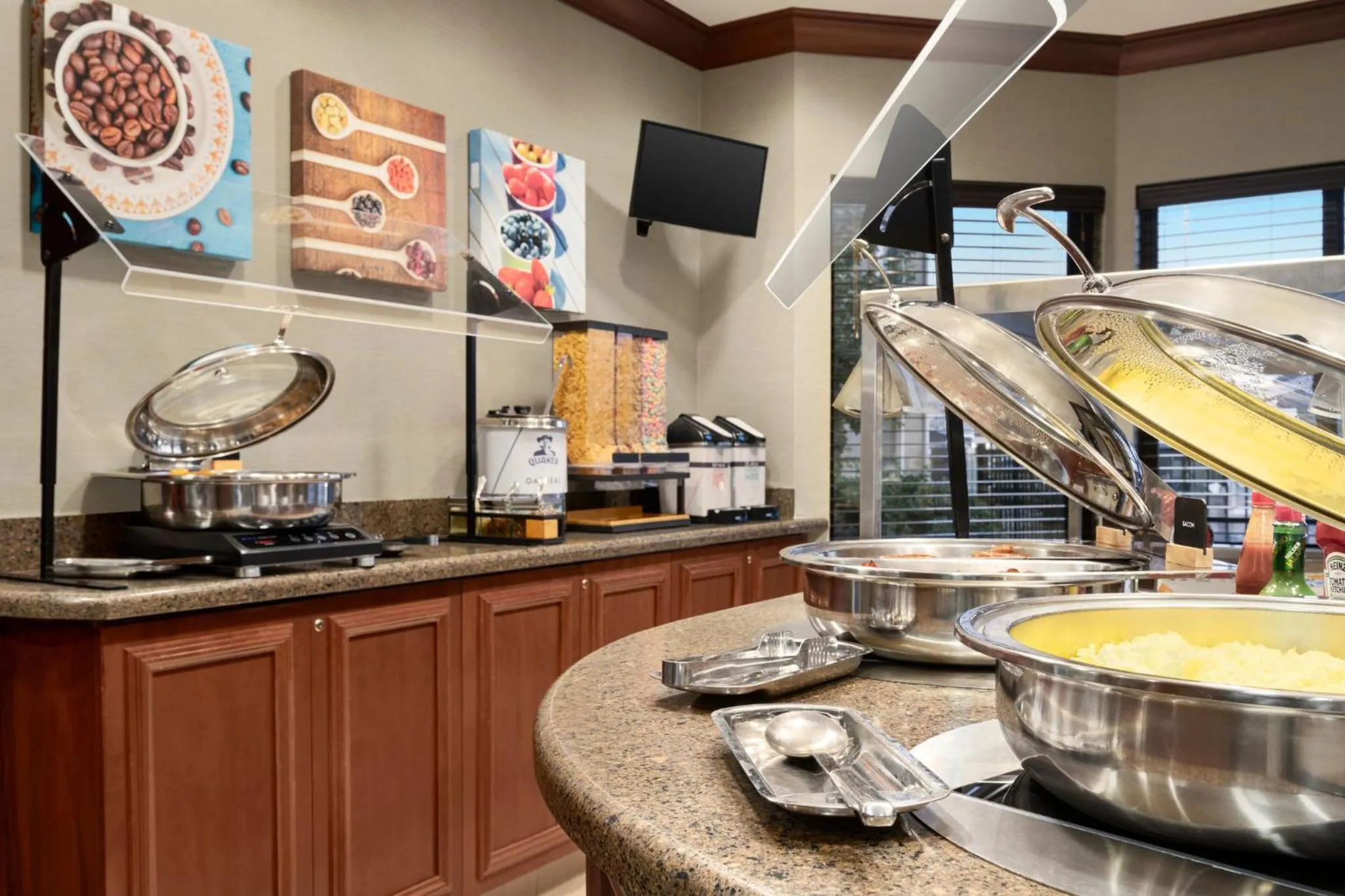 Breakfast in Staybridge Suites Oklahoma City-Quail Springs by IHG