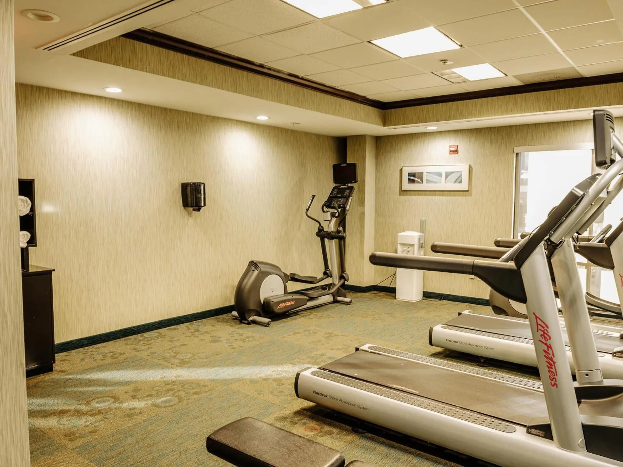 Spa and wellness centre/facilities in The Beacon Charlotte Airport by IHG