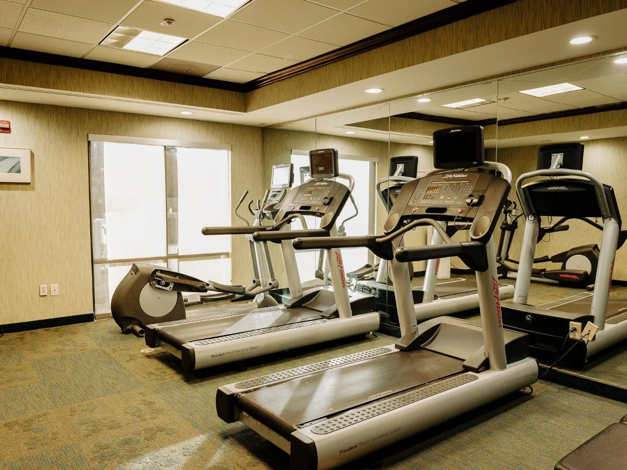 Spa and wellness centre/facilities in The Beacon Charlotte Airport by IHG