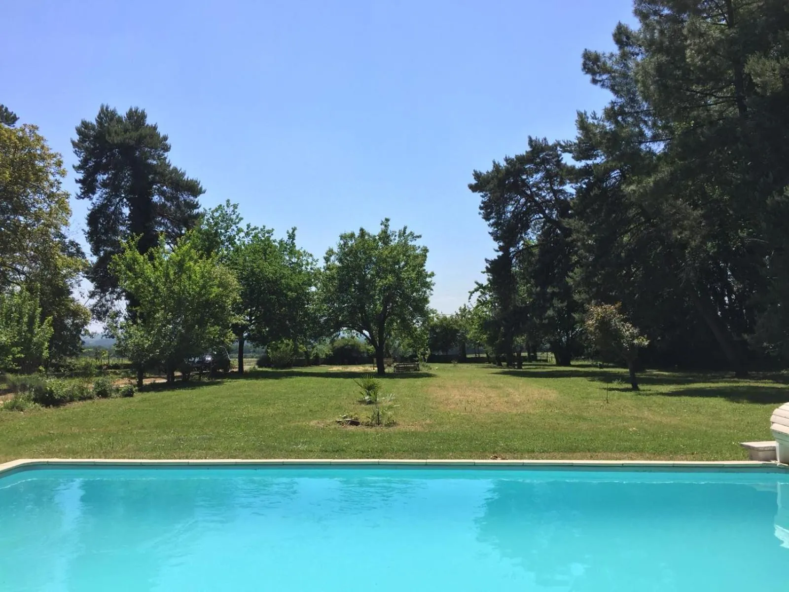 Swimming pool in Gite du Calme 3 Star Bed & Breakfast Cognac