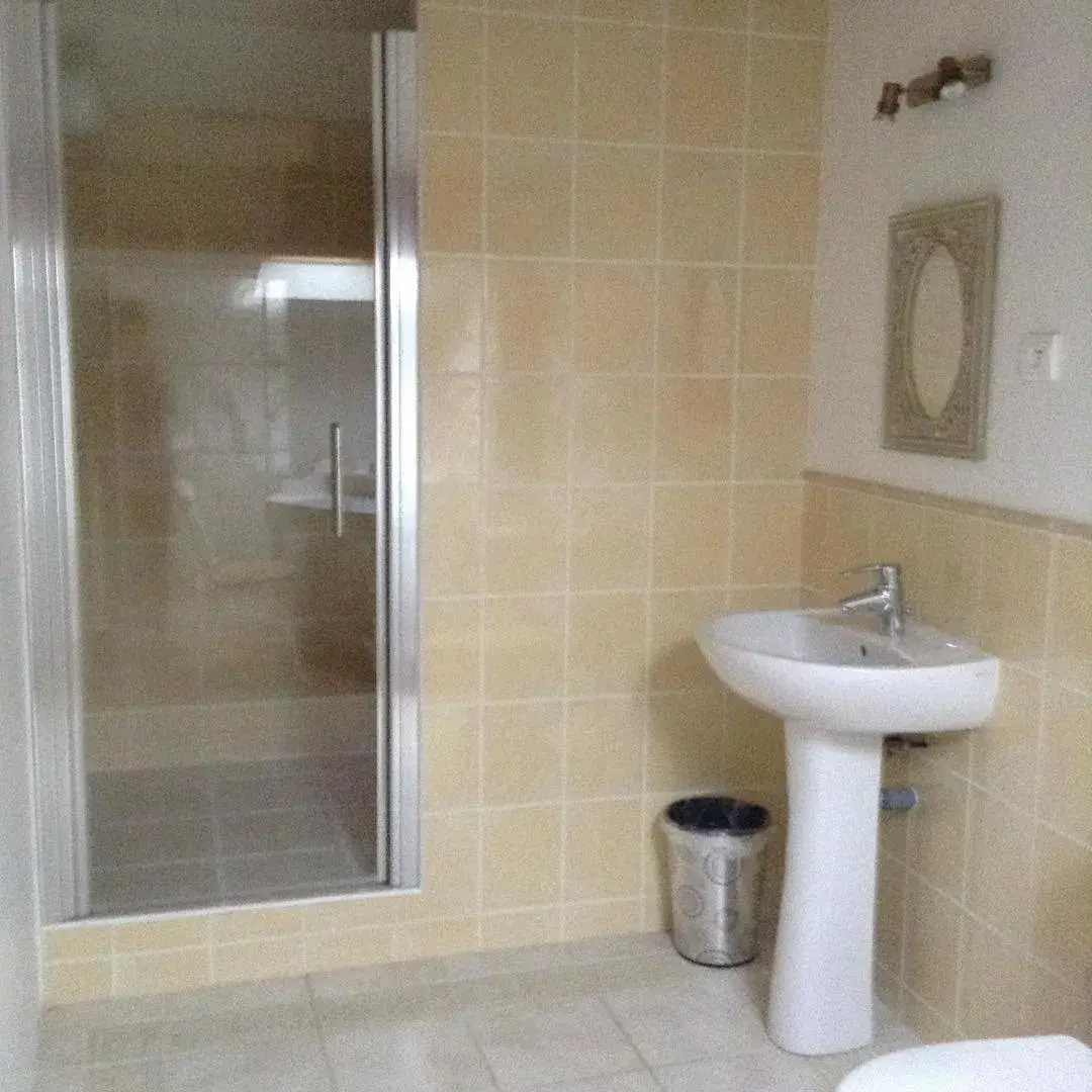 Double Room - single occupancy in Gite du Calme 3 Star Bed & Breakfast Cognac Double Room - single occupancy in Gite du Calme 3 Star Bed & Breakfast Cognac