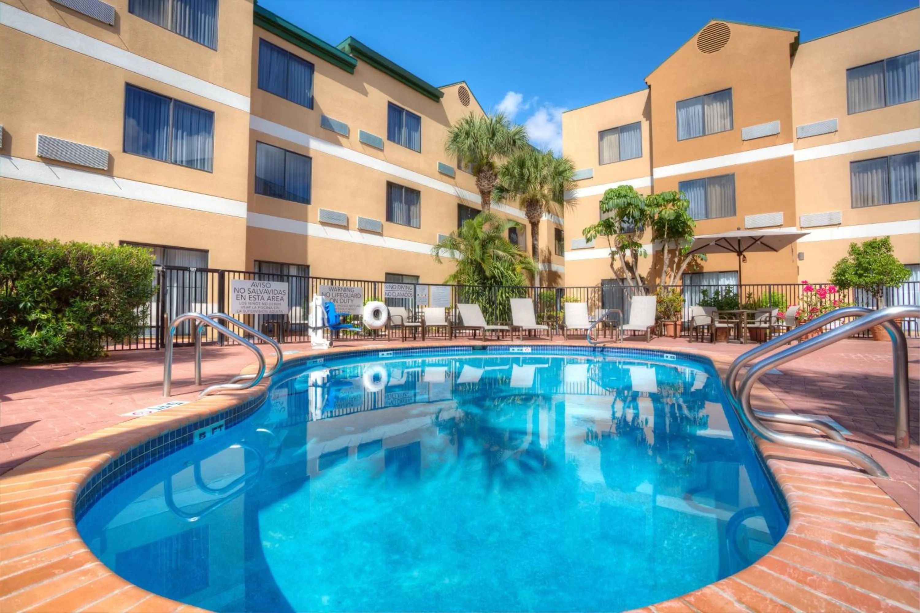 Swimming pool in Courtyard by Marriott McAllen