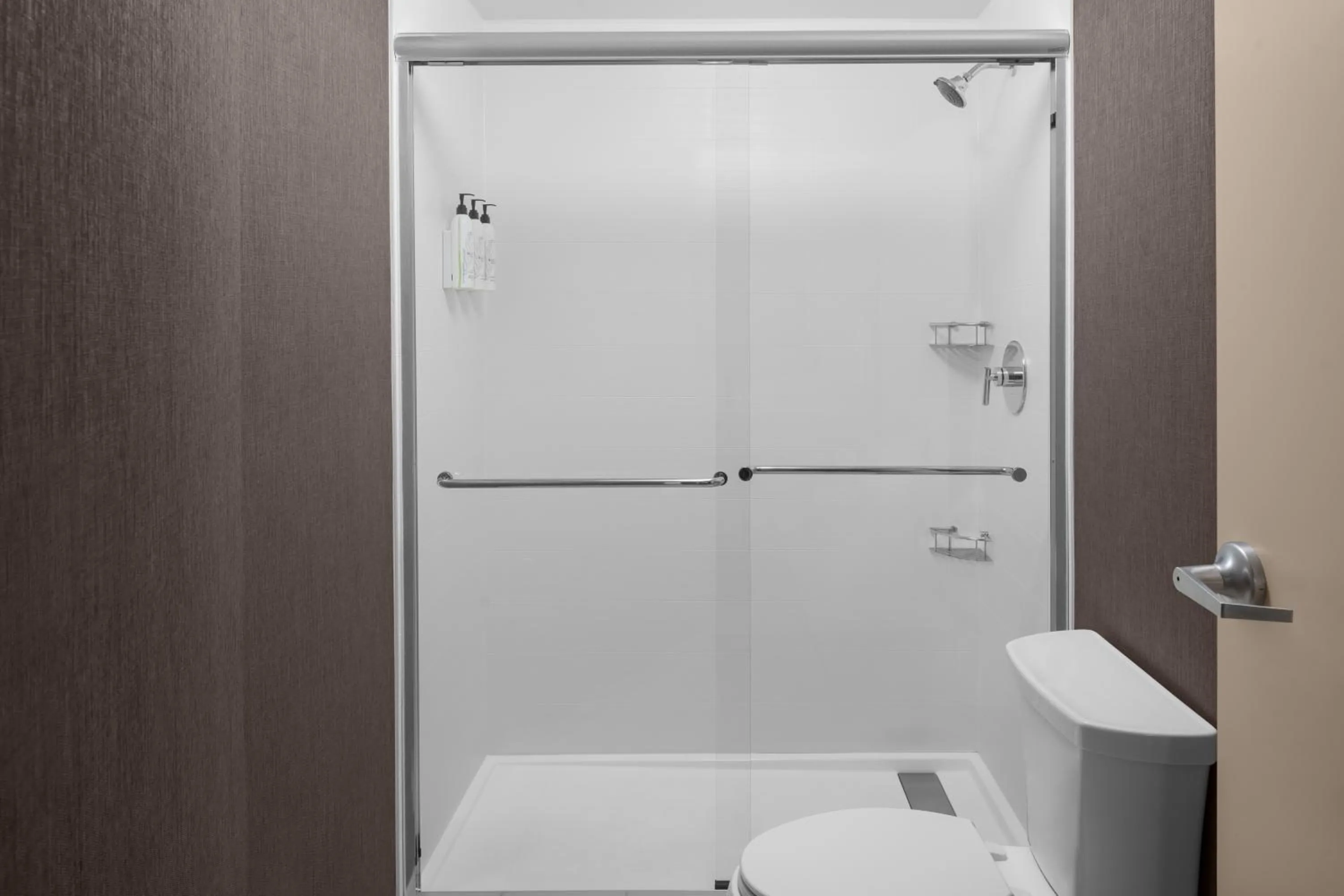 Shower in SpringHill Suites by Marriott Grand Rapids Airport Southeast