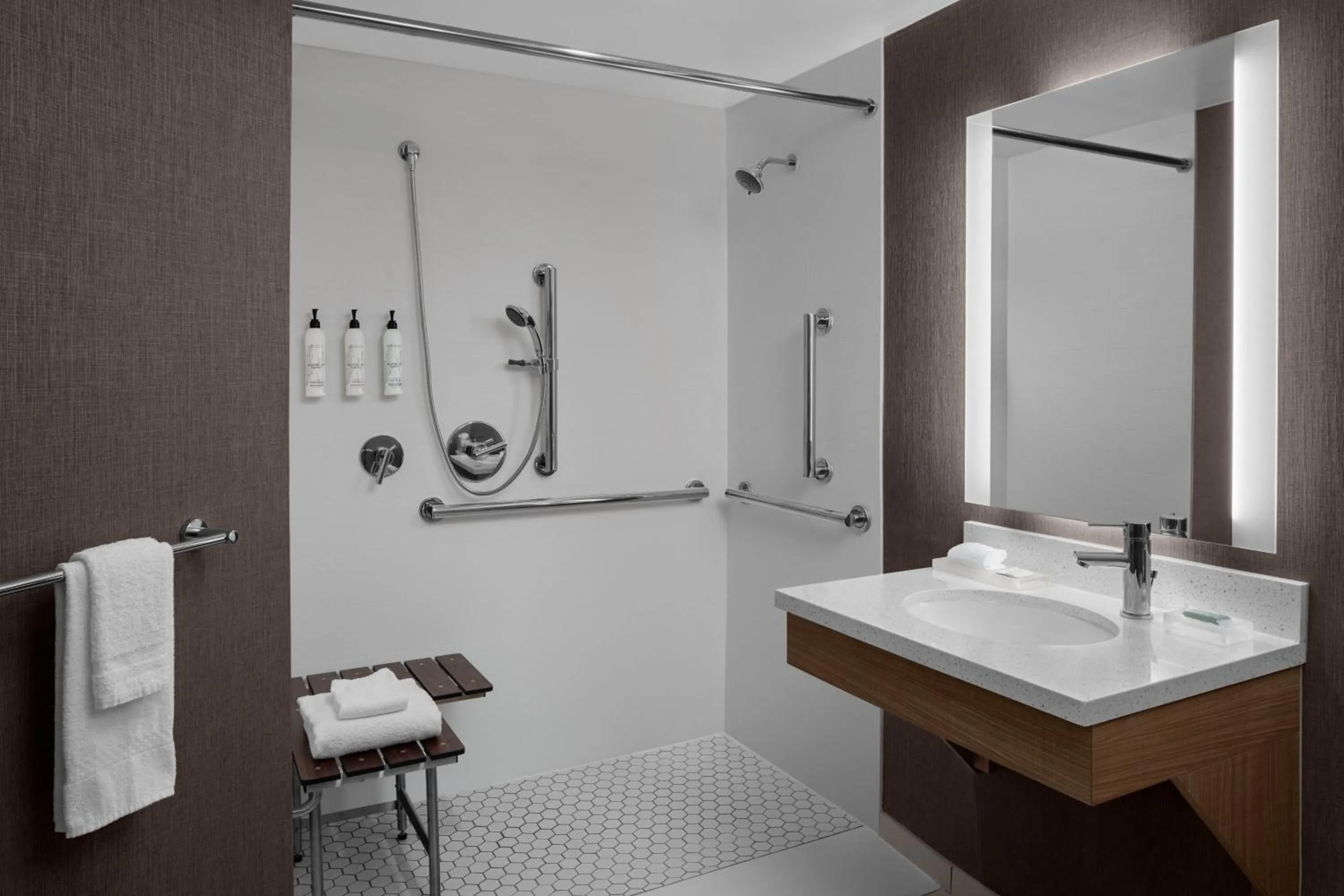 Bathroom in SpringHill Suites by Marriott Grand Rapids Airport Southeast