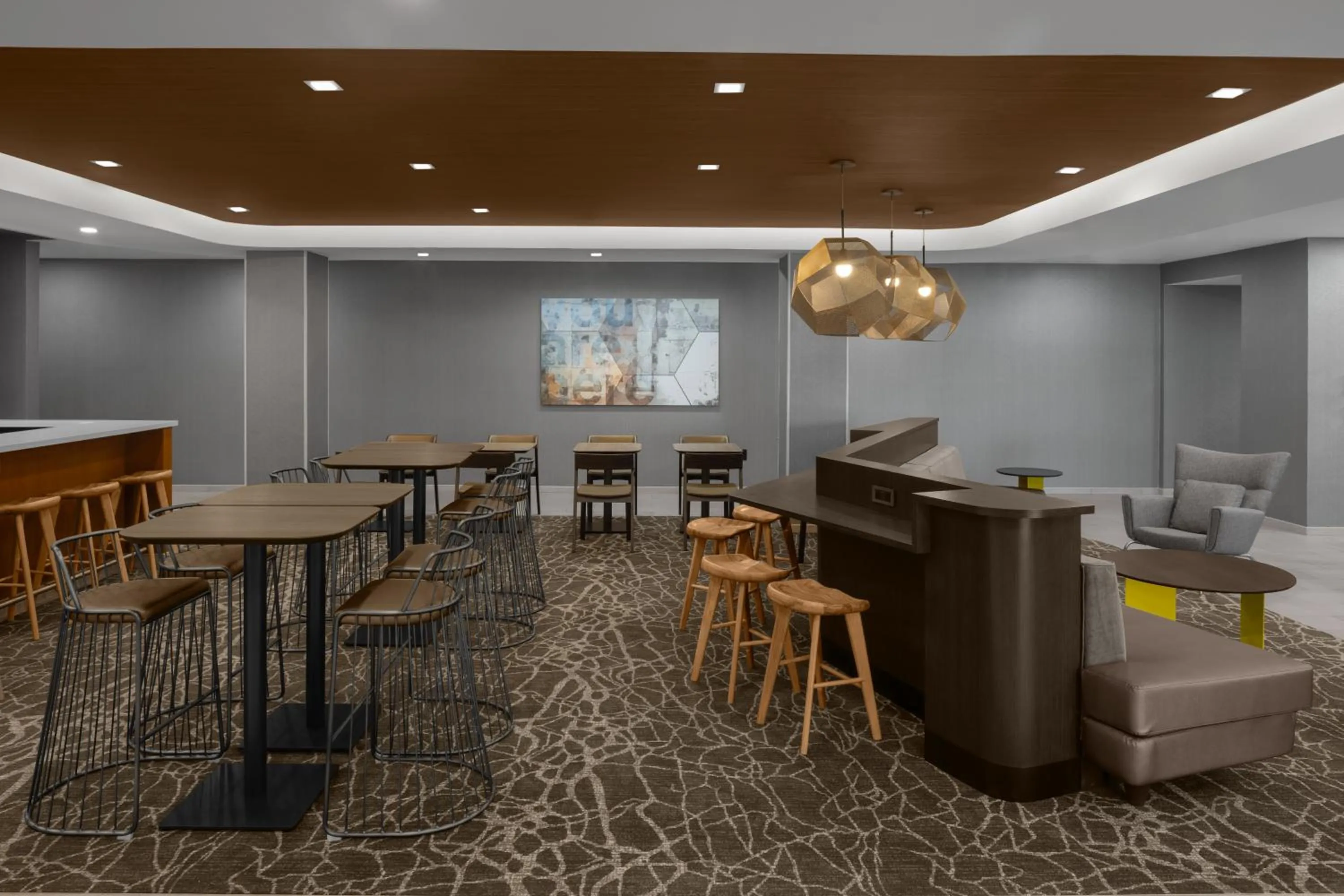 Dining area in SpringHill Suites by Marriott Grand Rapids Airport Southeast