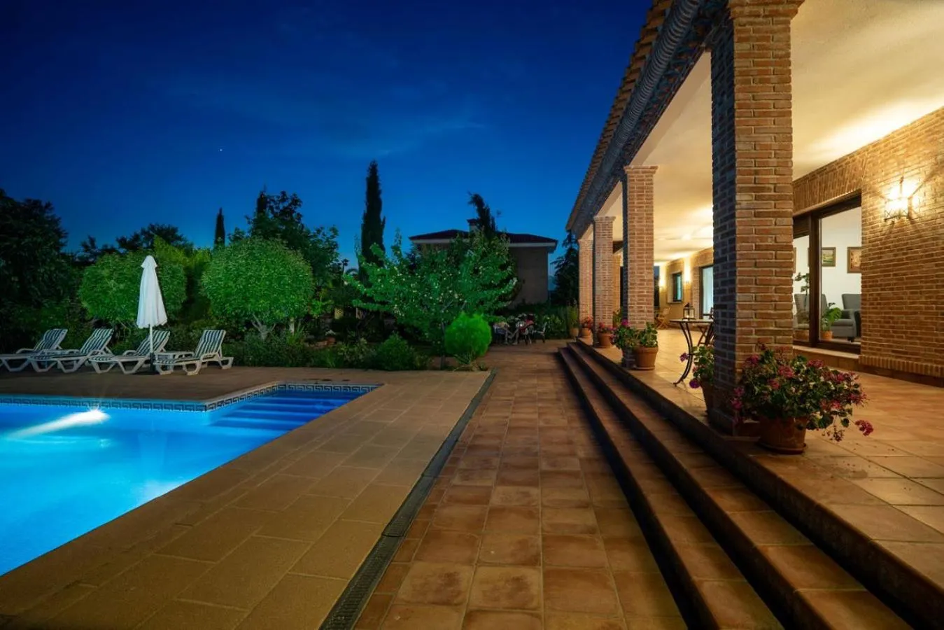 Pool view in Villa Marín Toledo