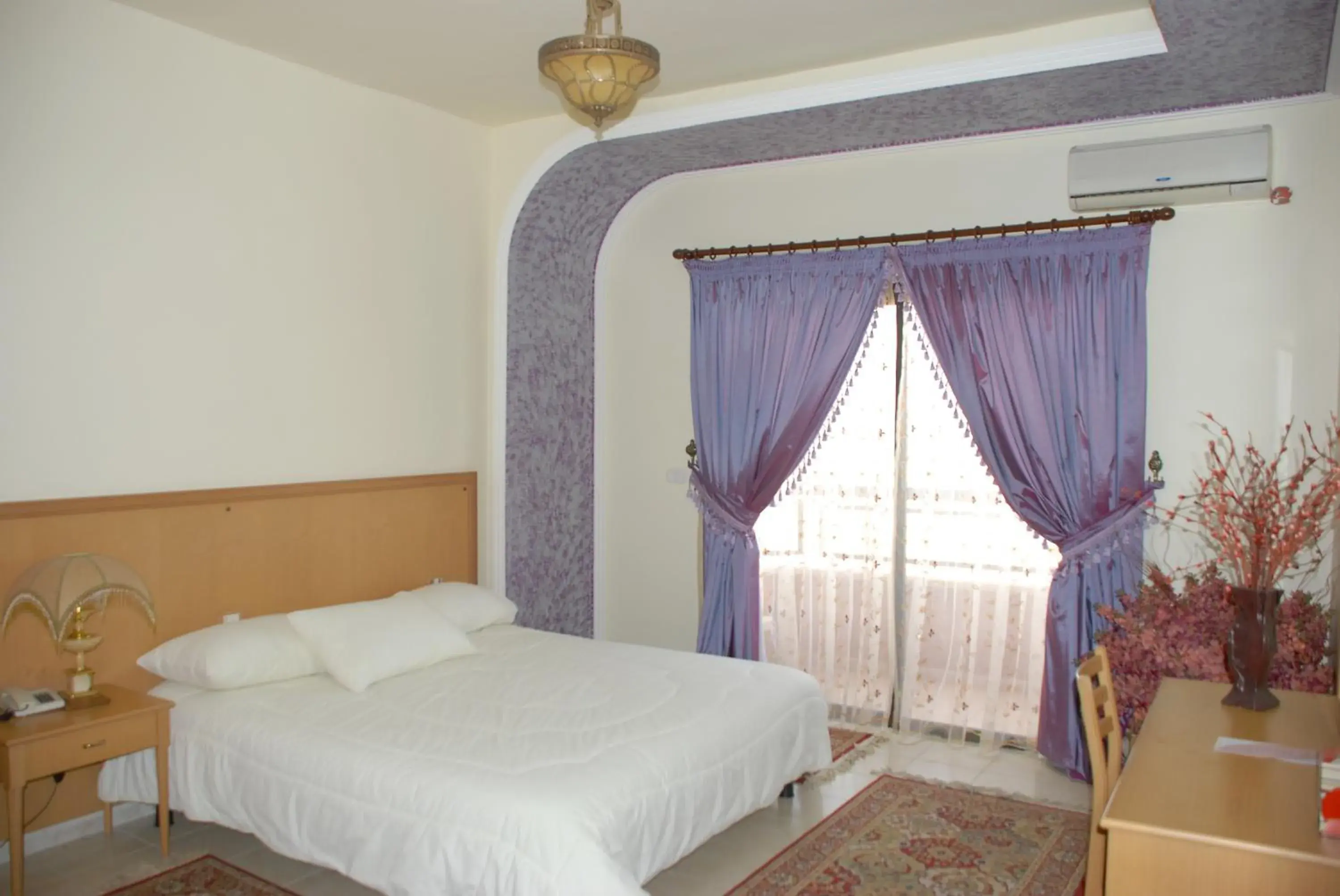 Single Room in Platinum Hotel Single Room in Platinum Hotel