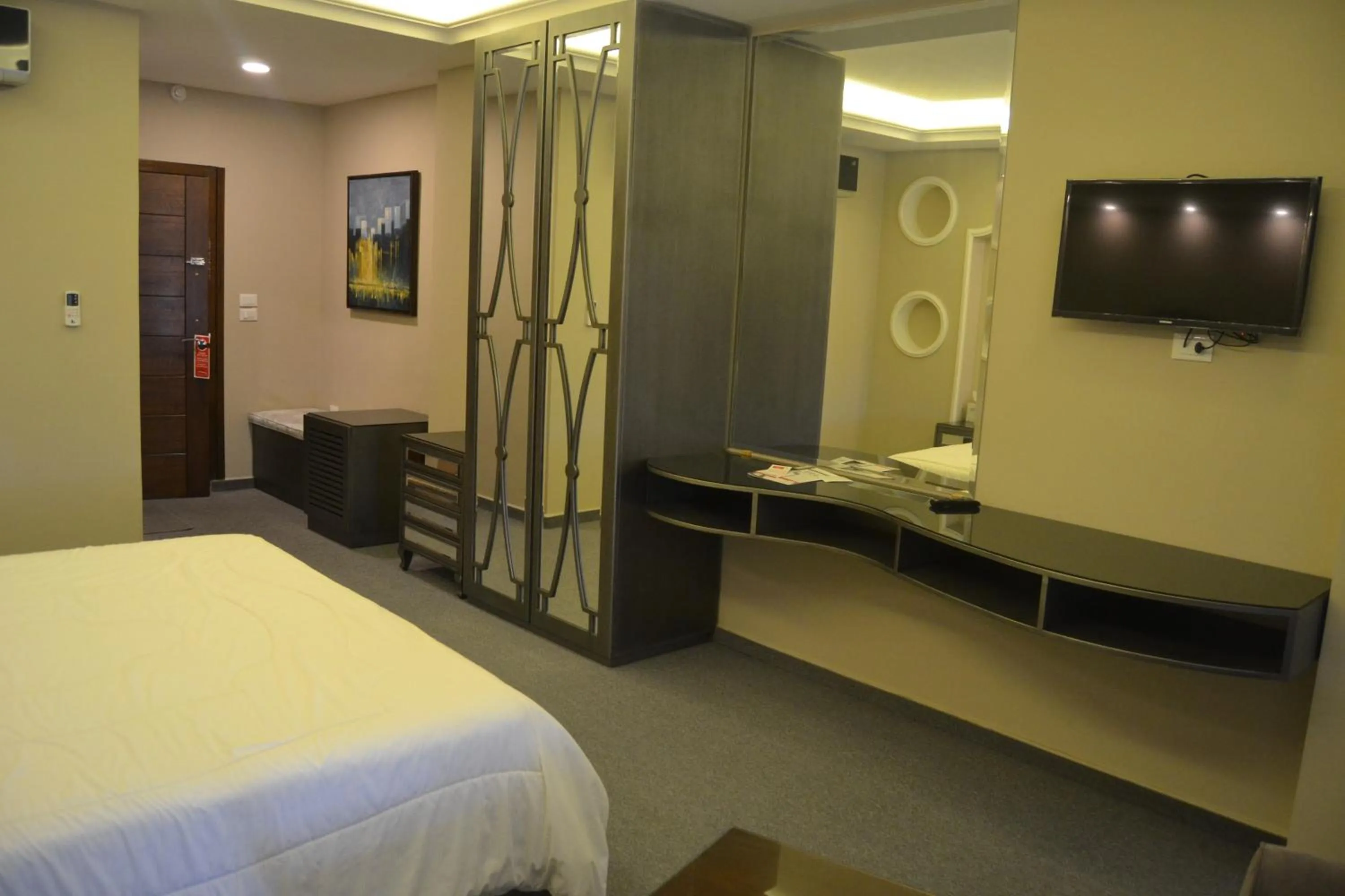 Decorative detail, Bed in Platinum Hotel