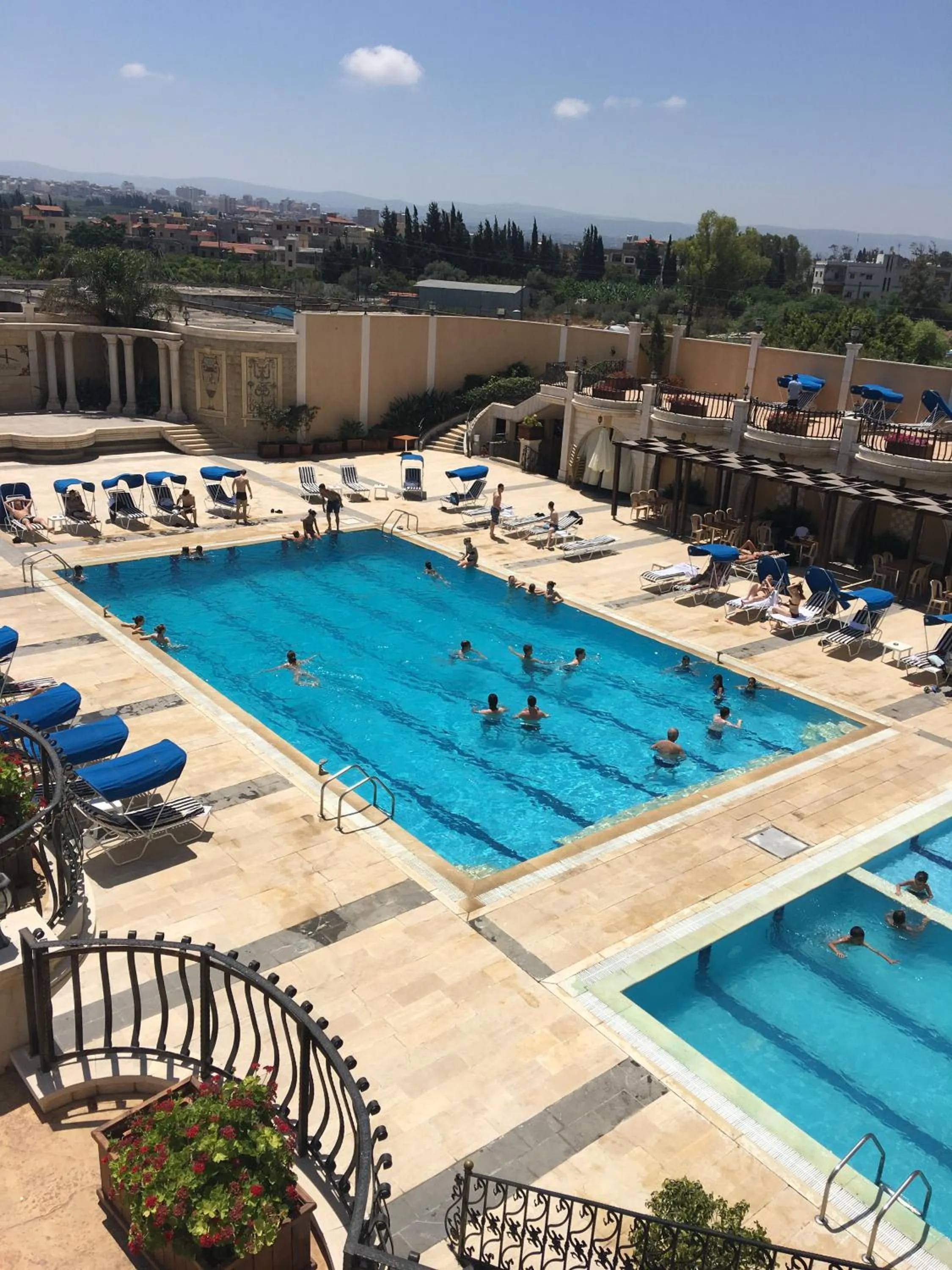 Day in Platinum Hotel