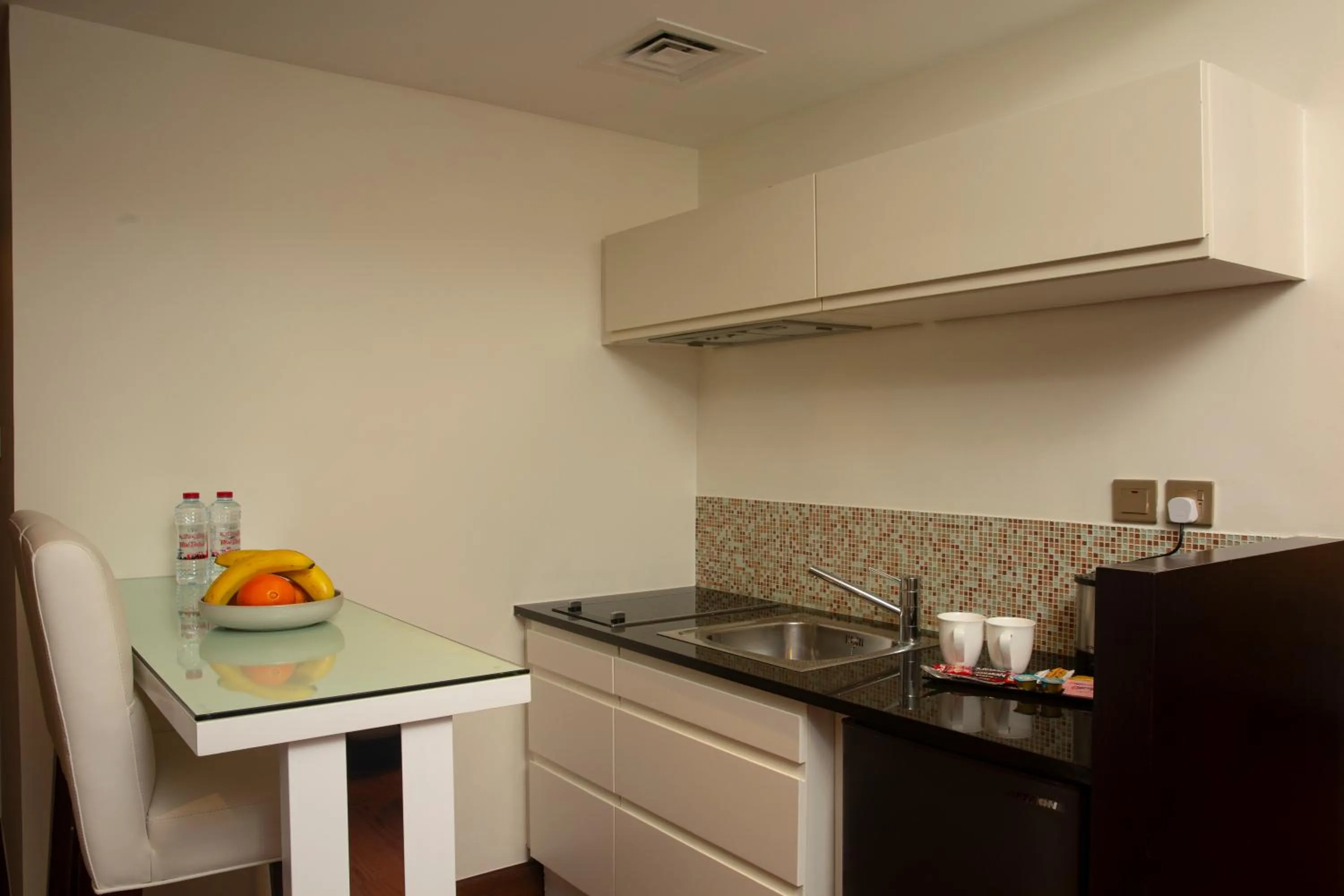 Kitchen or kitchenette in Number One Tower Suites