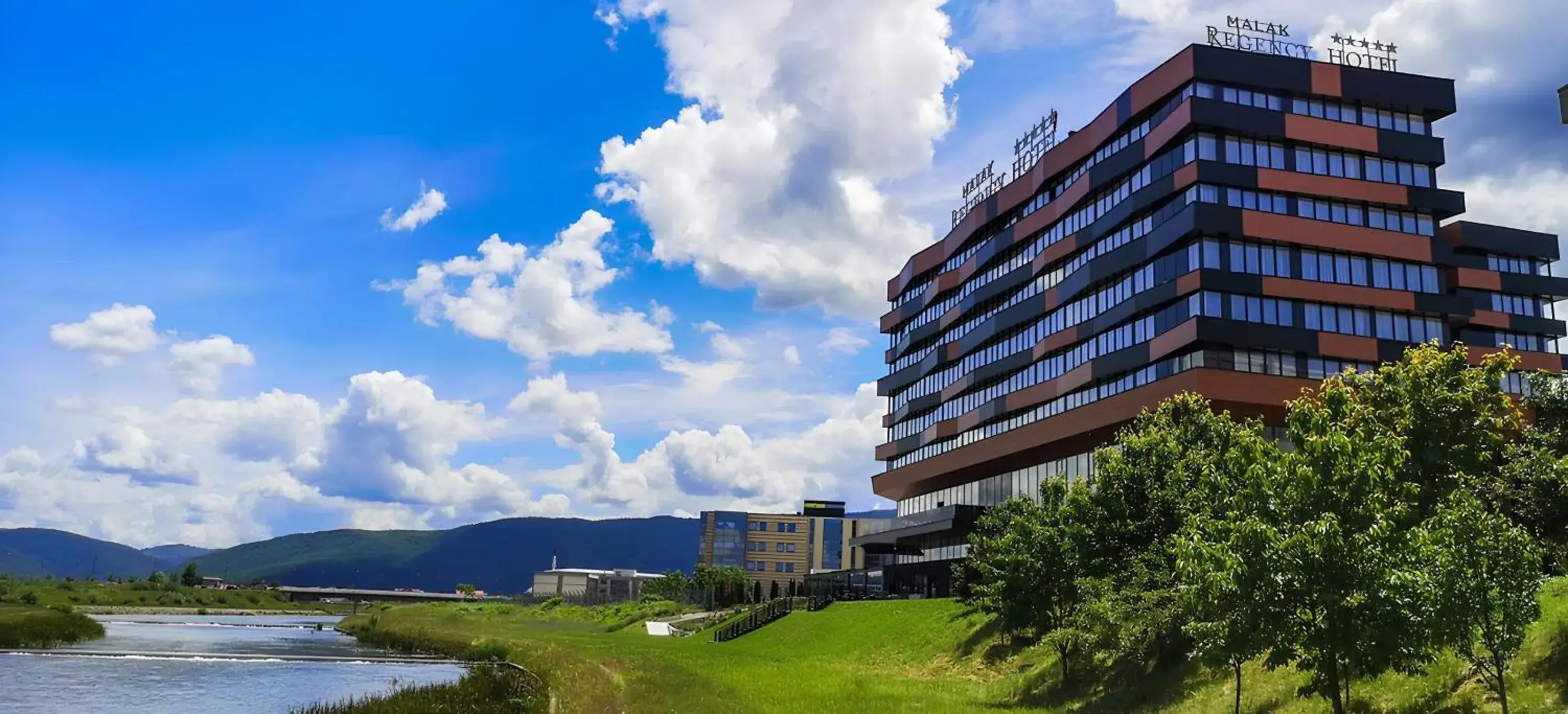 Property building in Malak Regency Hotel Property building in Malak Regency Hotel