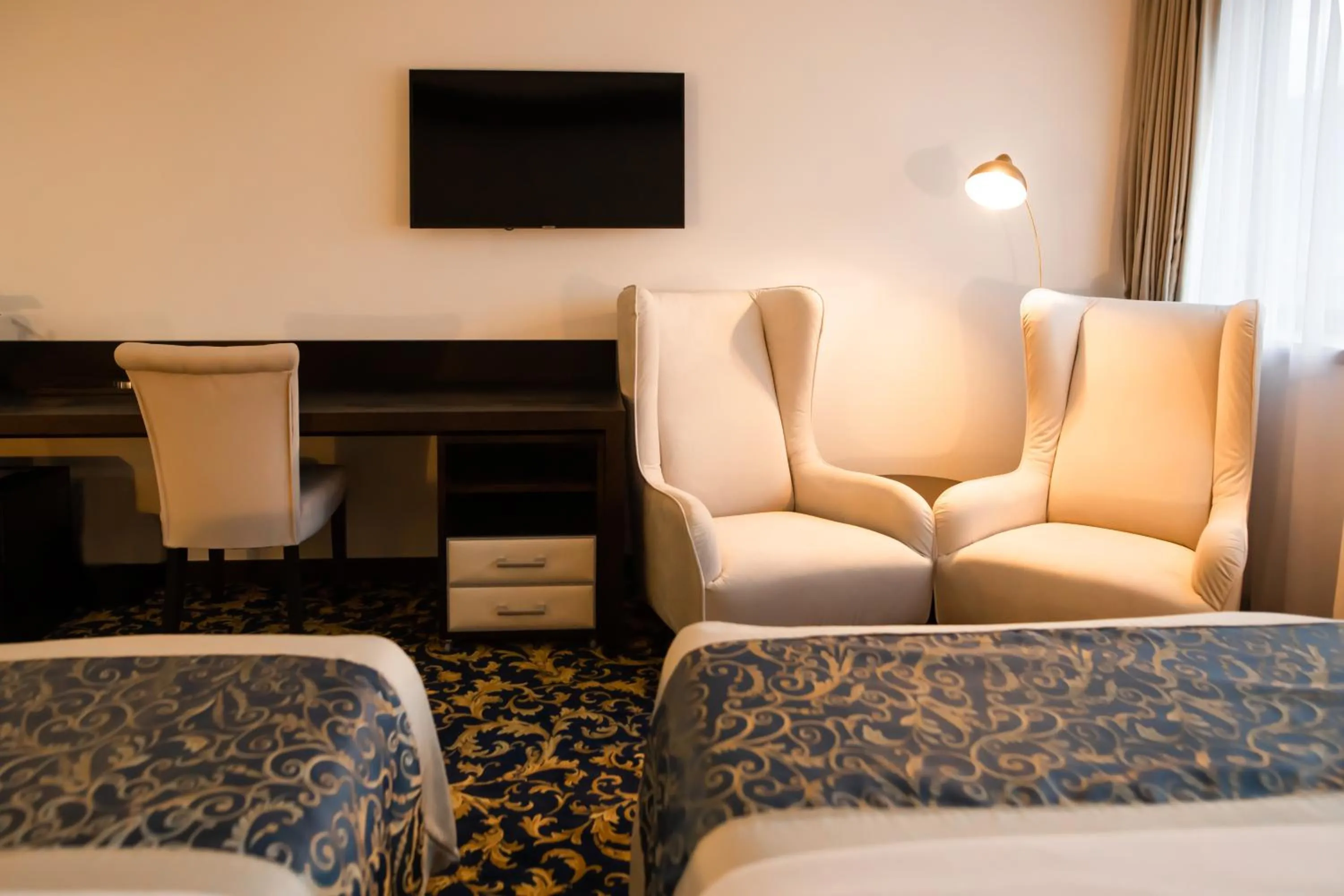 TV and multimedia in Malak Regency Hotel