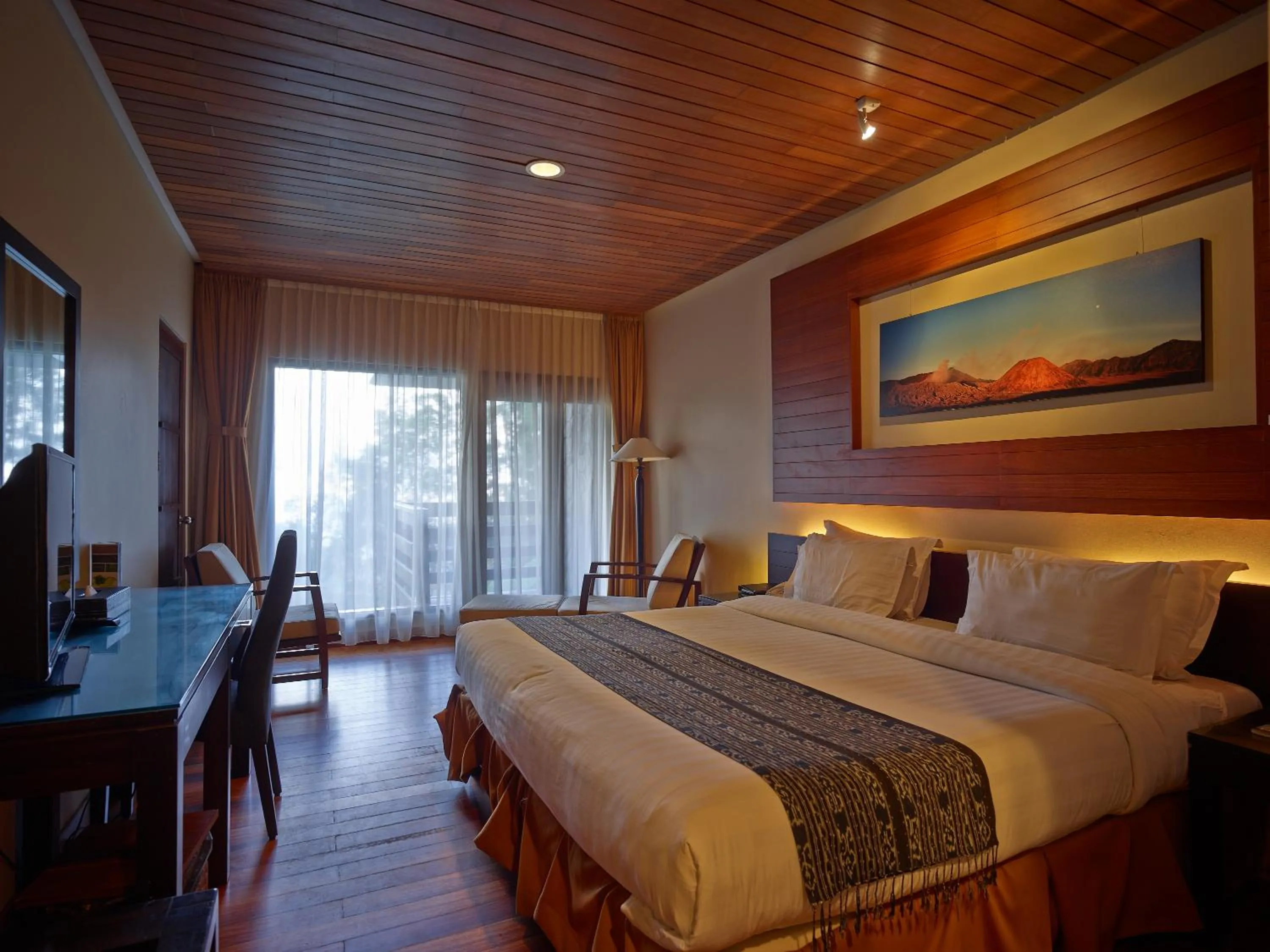 Bedroom, Bed in Jiwa Jawa Resort Bromo