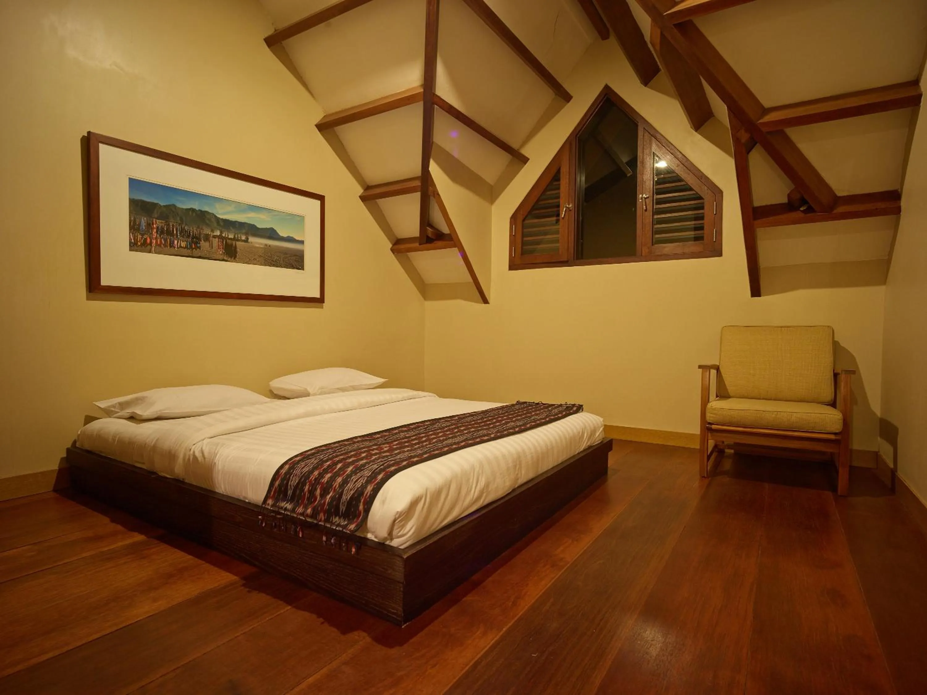 Bedroom, Bed in Jiwa Jawa Resort Bromo