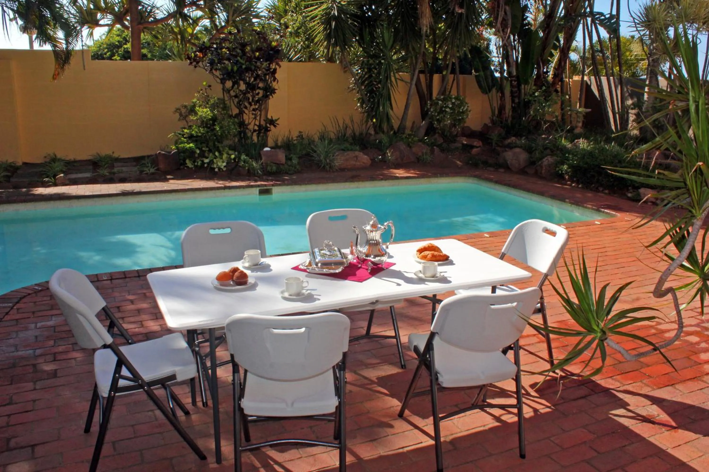 Pool view in Durban Manor Guest House