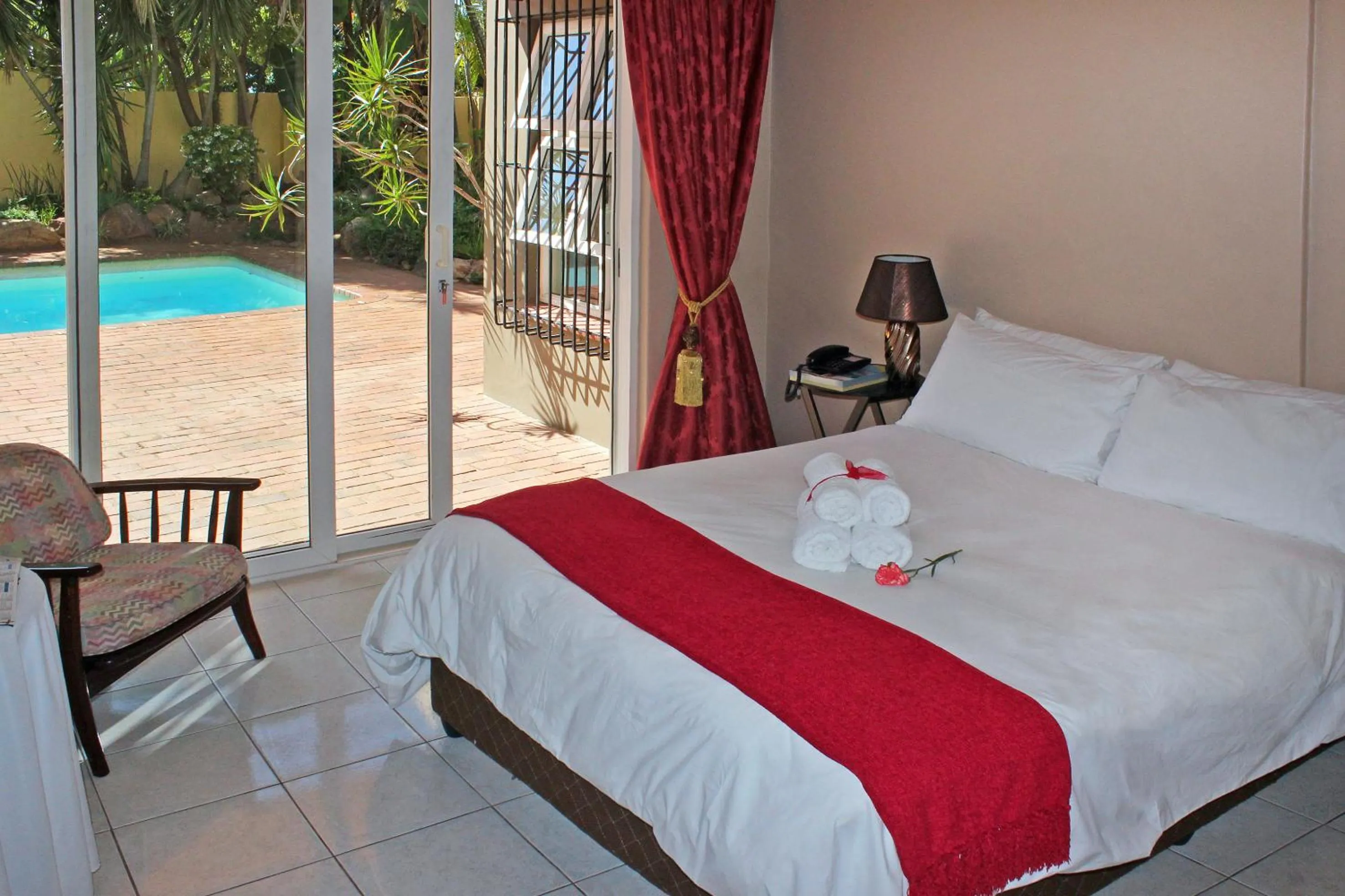 Property building, Bed in Durban Manor Guest House