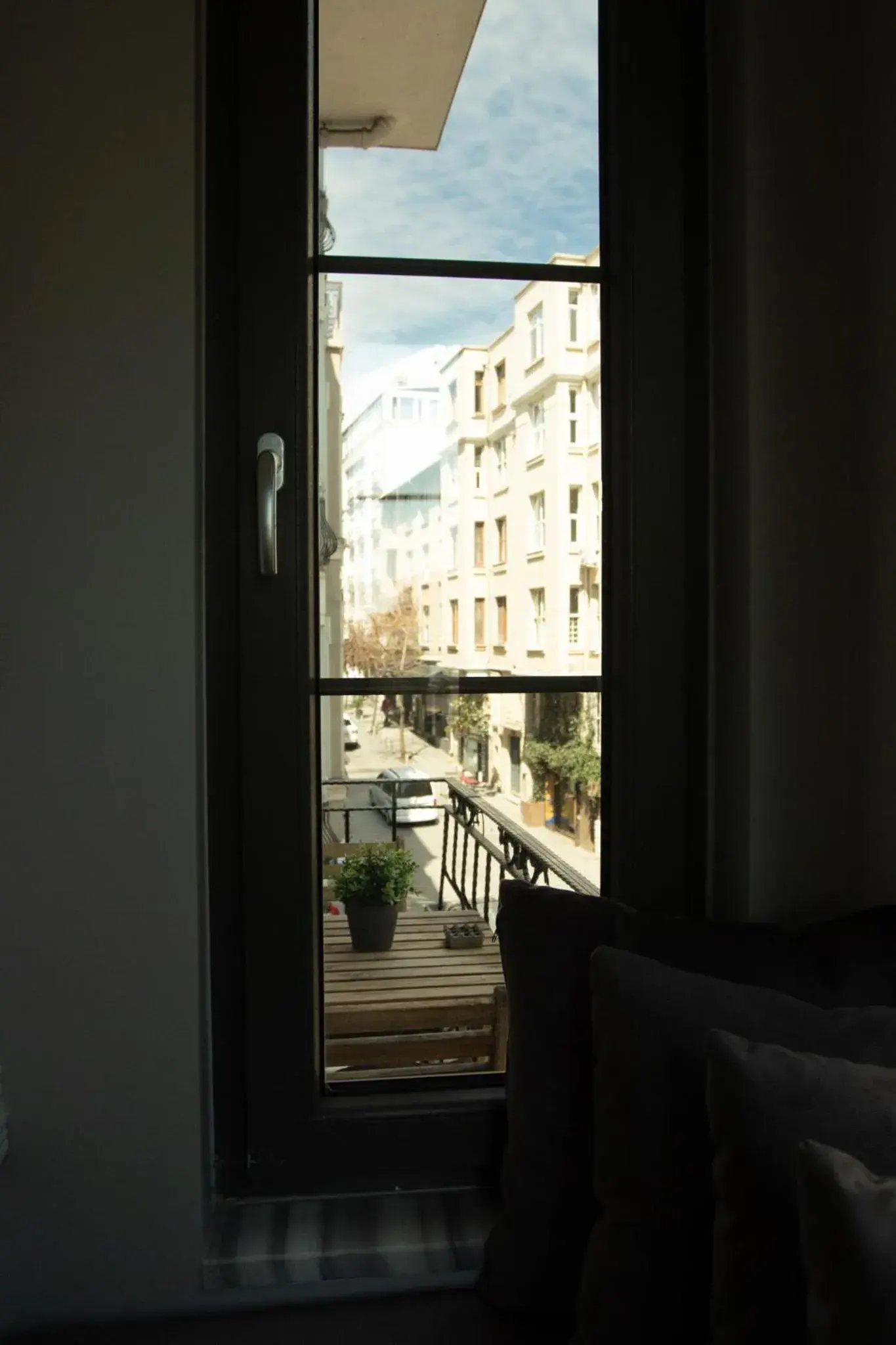 Day in Louis Rooms Day in Louis Rooms