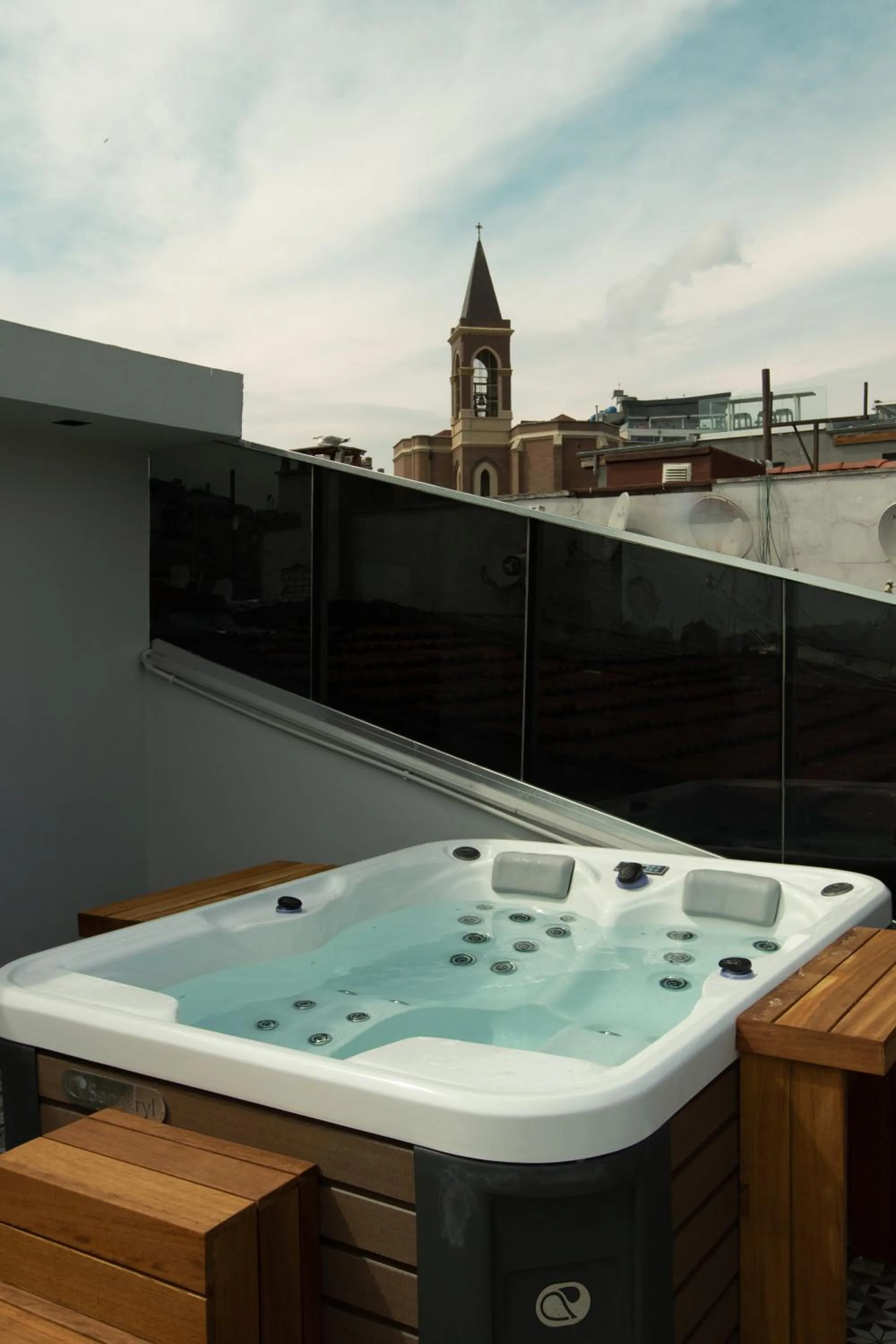 Natural landscape in Louis Rooms