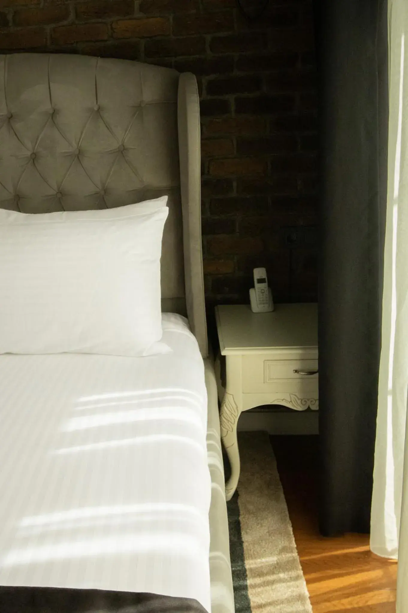 Bed in Louis Rooms Bed in Louis Rooms