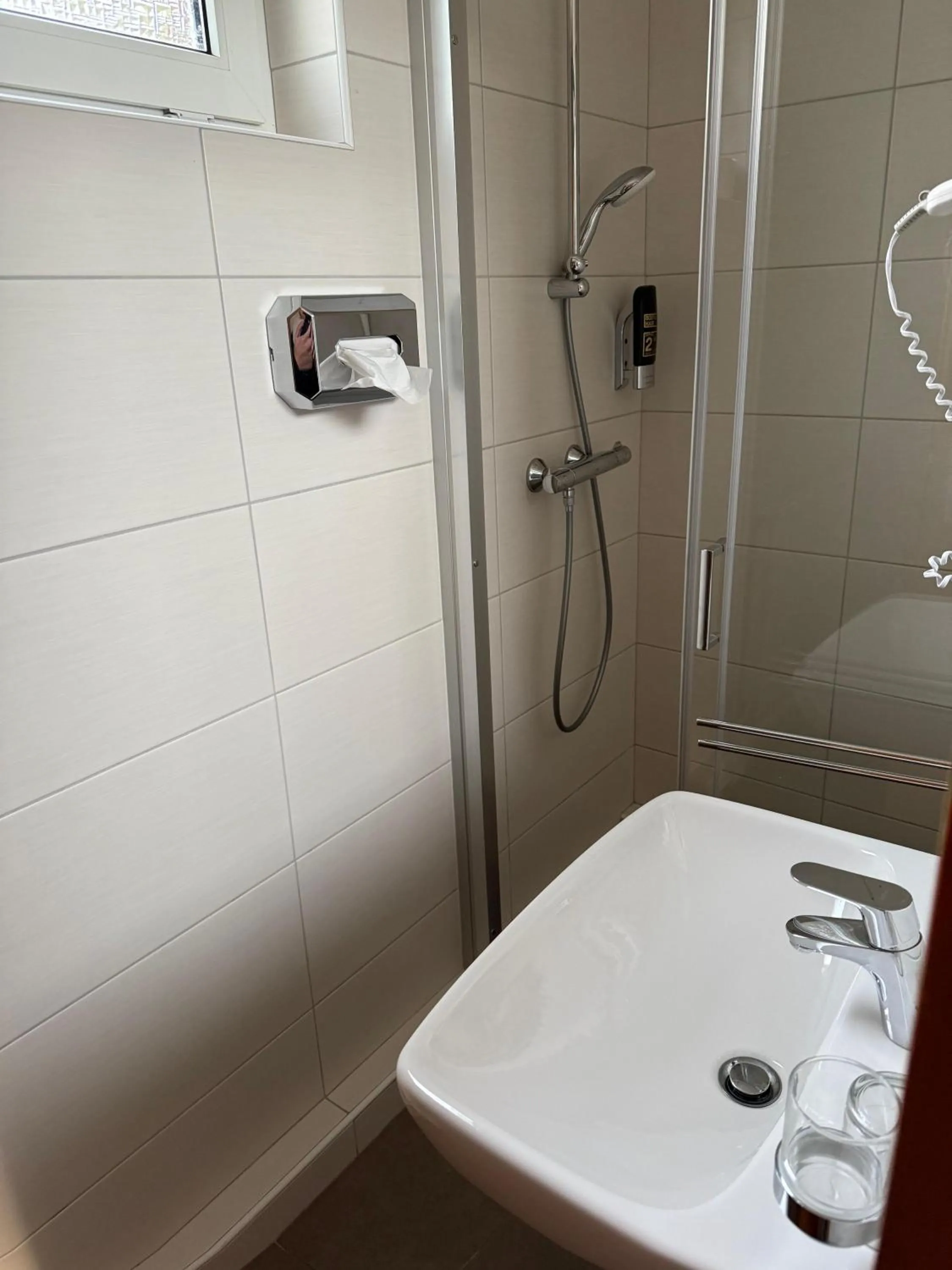 Shower in Hotel Nordseegruß