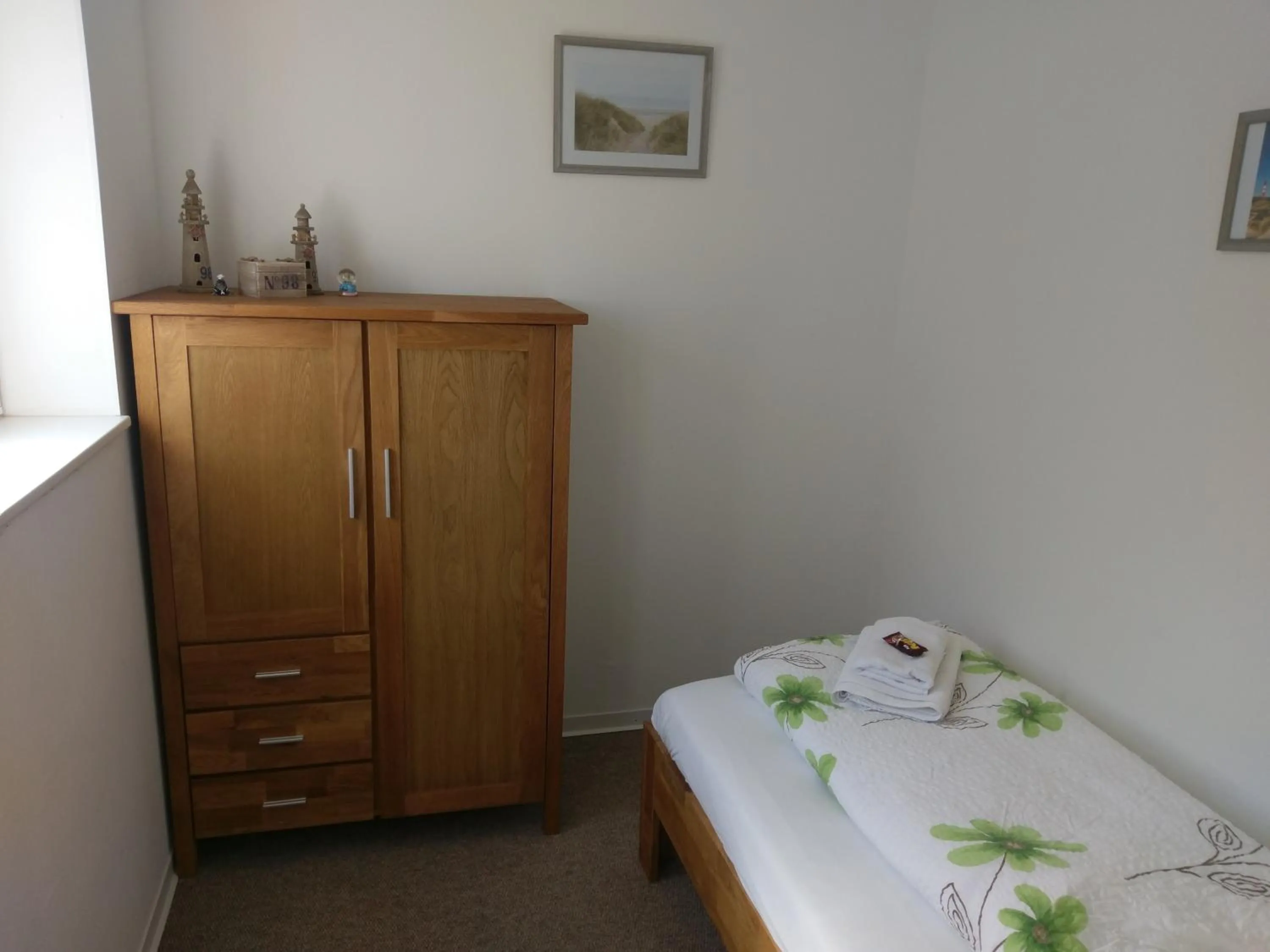 Bedroom, Bed in Hotel Nordseegruß