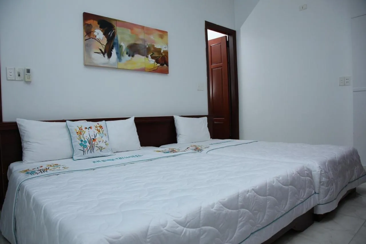 Bed in An Bình Tài Hotel