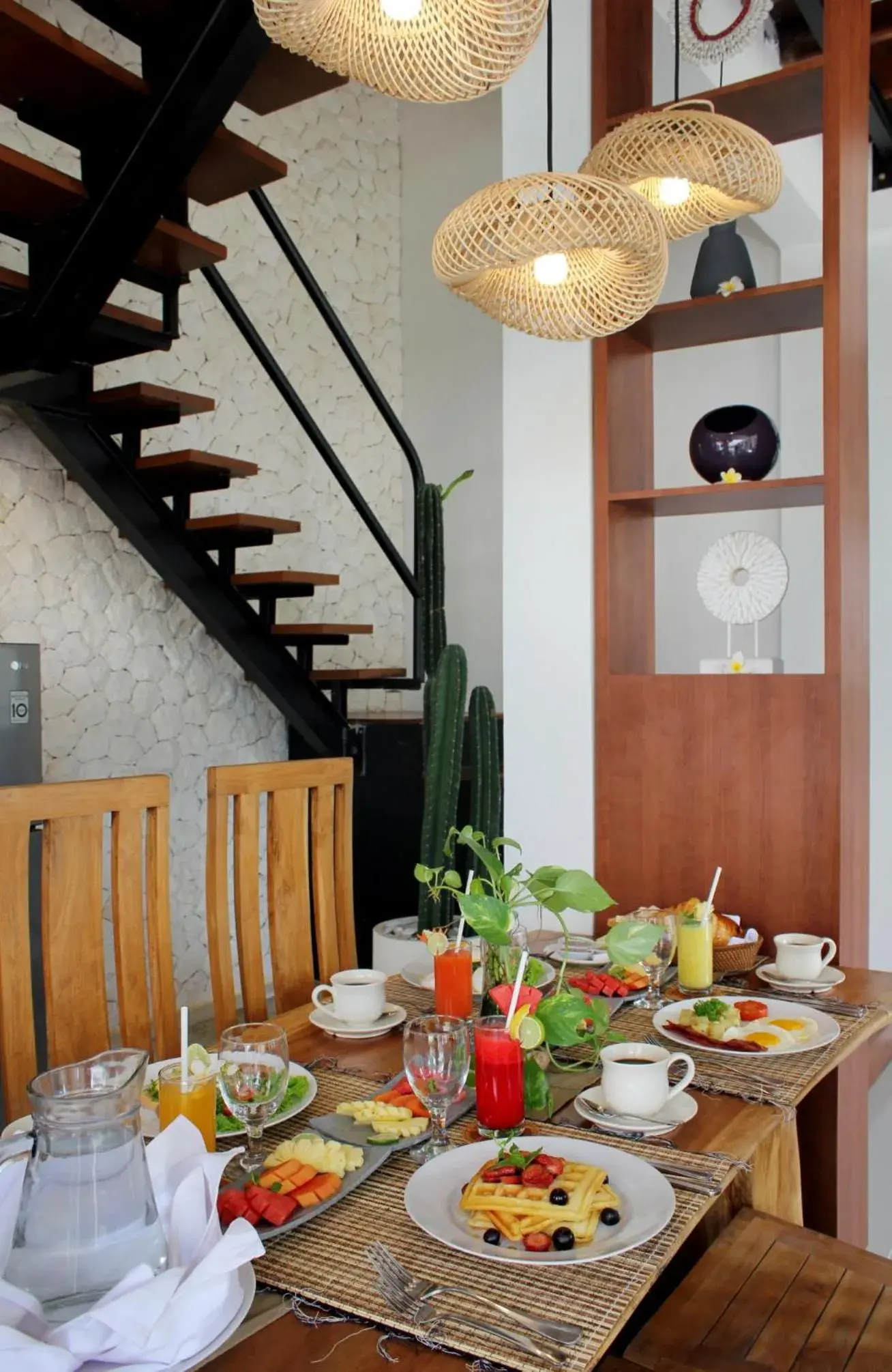 Food and drinks in Sudha Villa Bali Anyelir Food and drinks in Sudha Villa Bali Anyelir