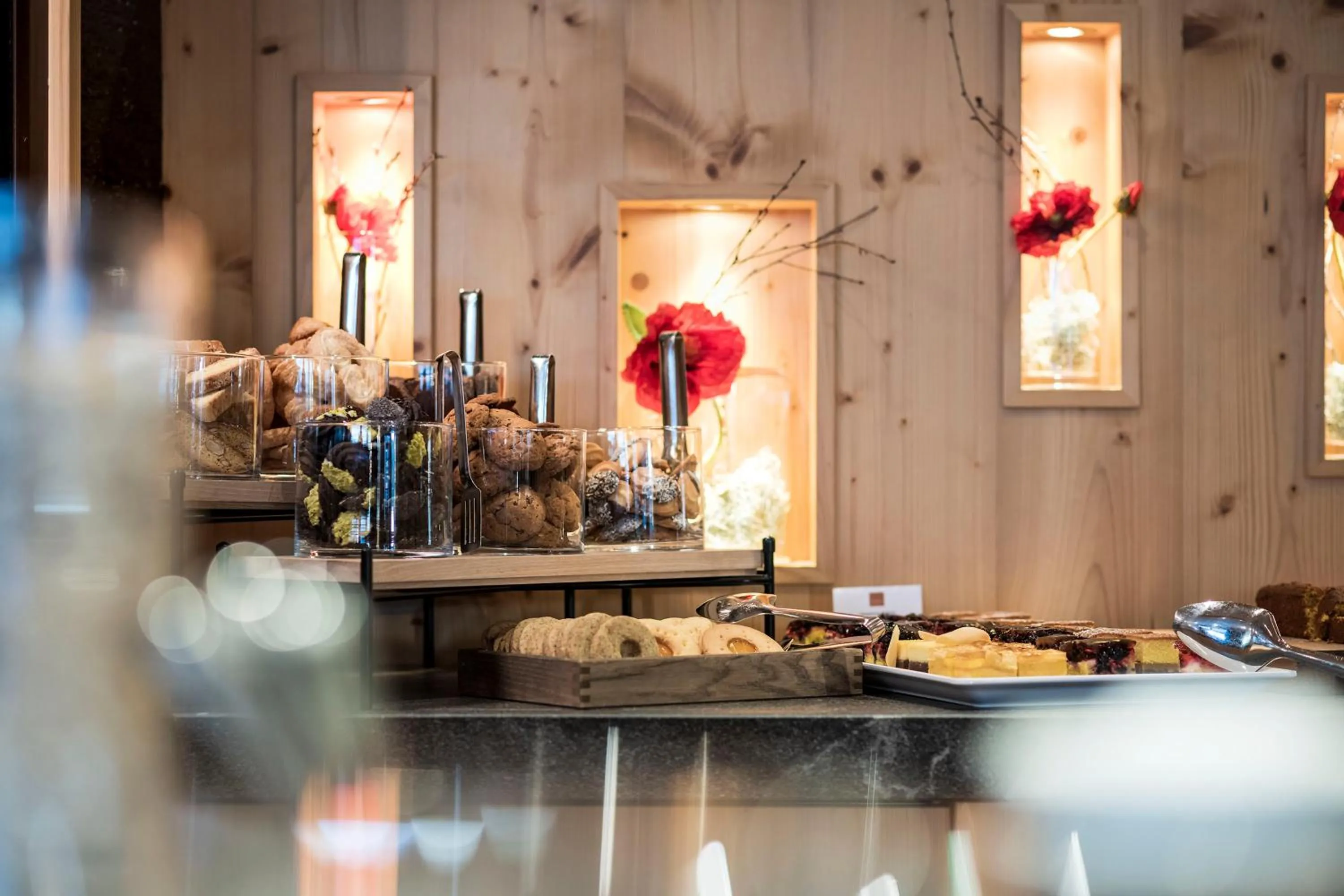 Restaurant/places to eat in Post Alpina - Family Mountain Chalets