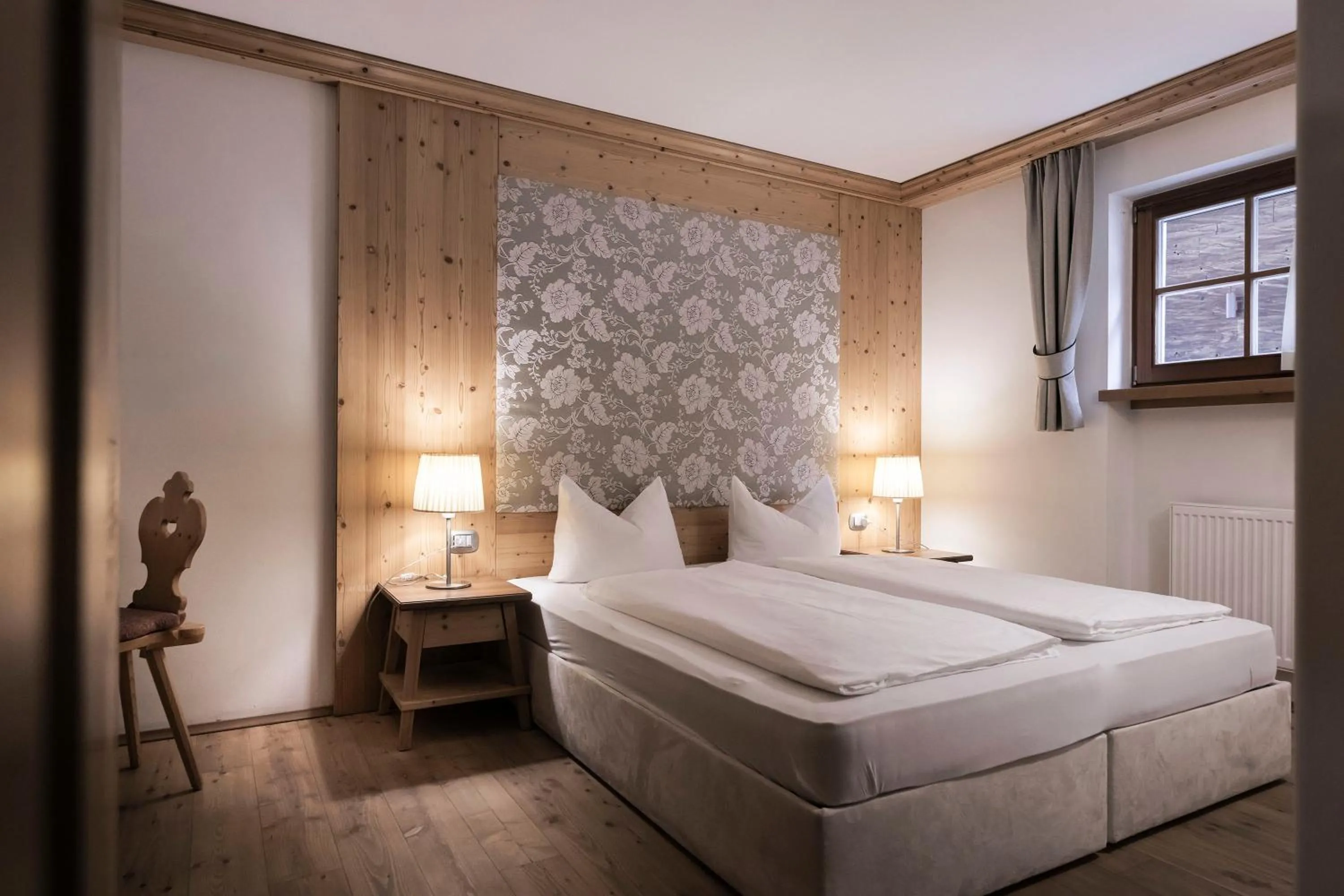 Photo of the whole room, Bed in Post Alpina - Family Mountain Chalets