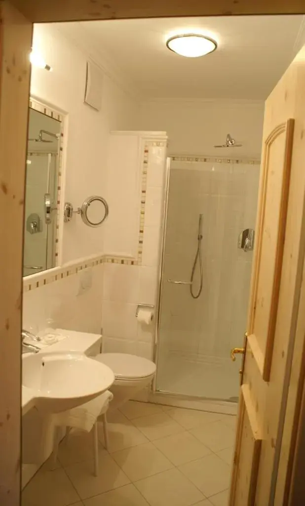 Single Room with Balcony in Hotel Sittnerhof Single Room with Balcony in Hotel Sittnerhof