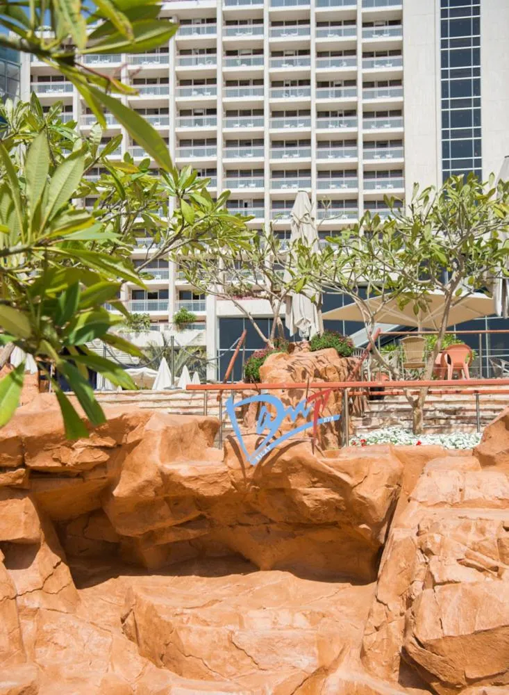 Swimming pool in Dan Eilat Hotel