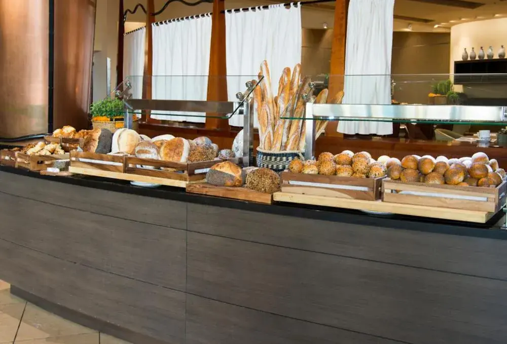 Restaurant/places to eat in Dan Eilat Hotel Restaurant/places to eat in Dan Eilat Hotel