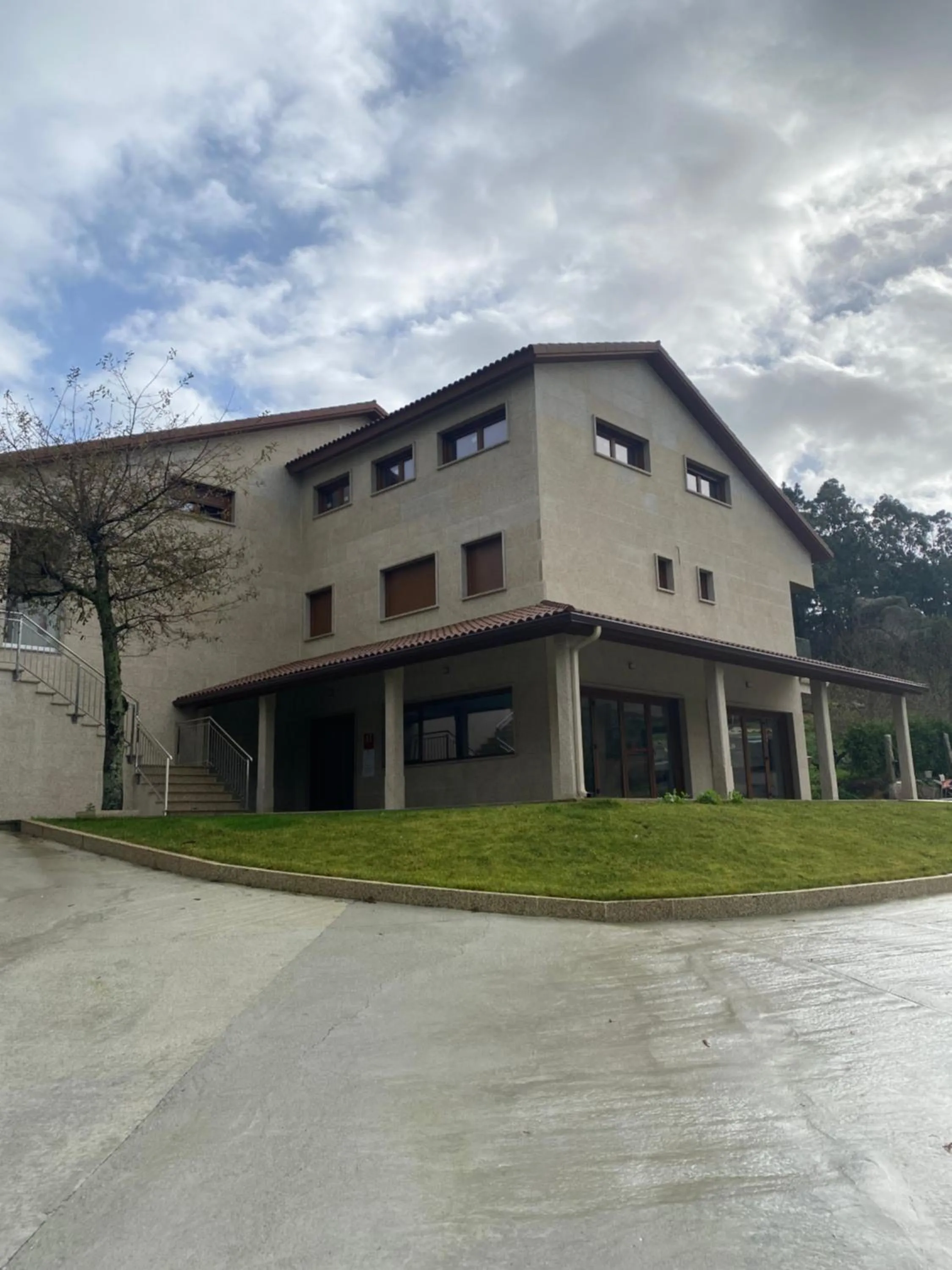 Property building in Hotel & Apartamentos Cons da Garda