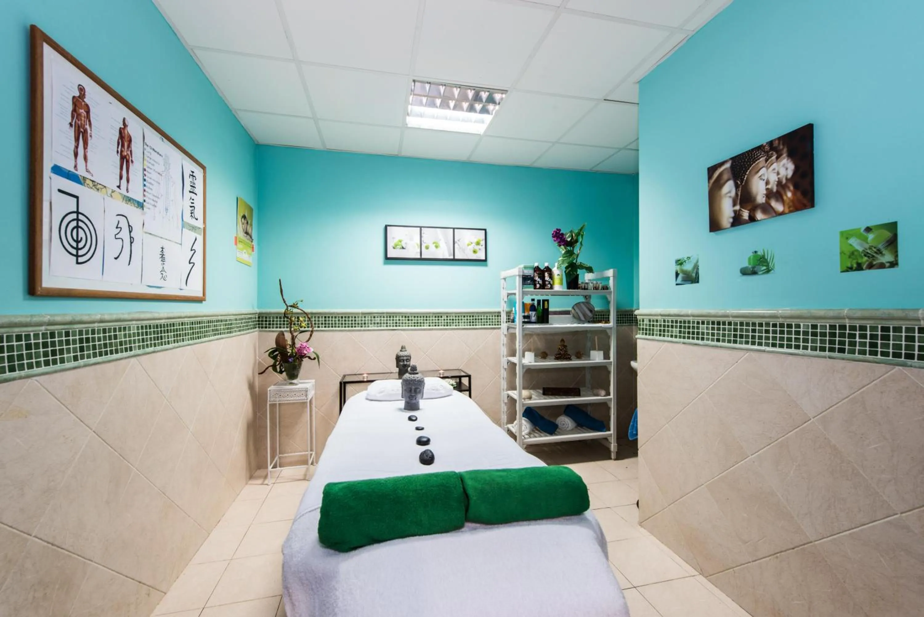 Massage, Bed in THB Tropical Island