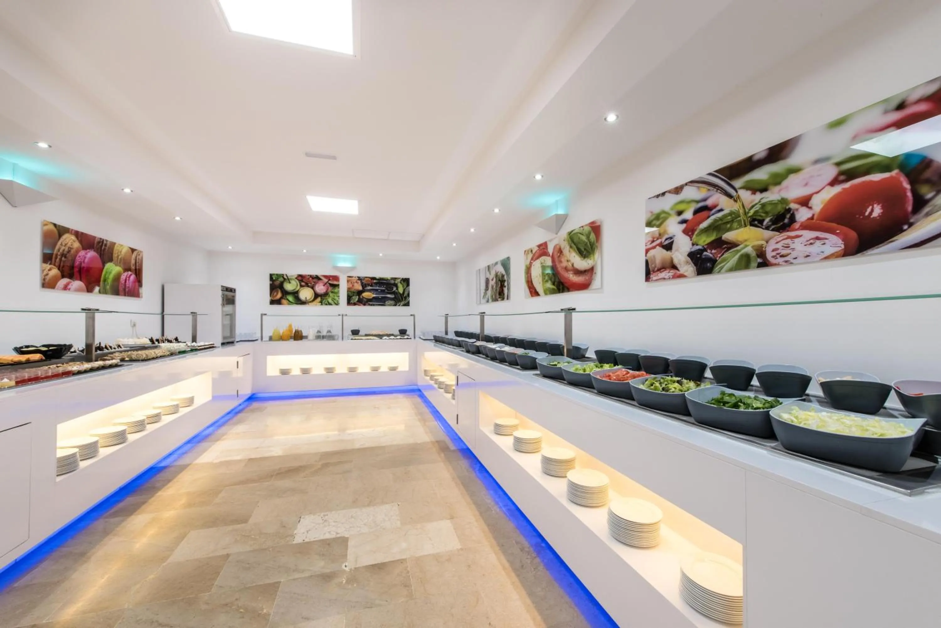 Restaurant/places to eat in THB Tropical Island