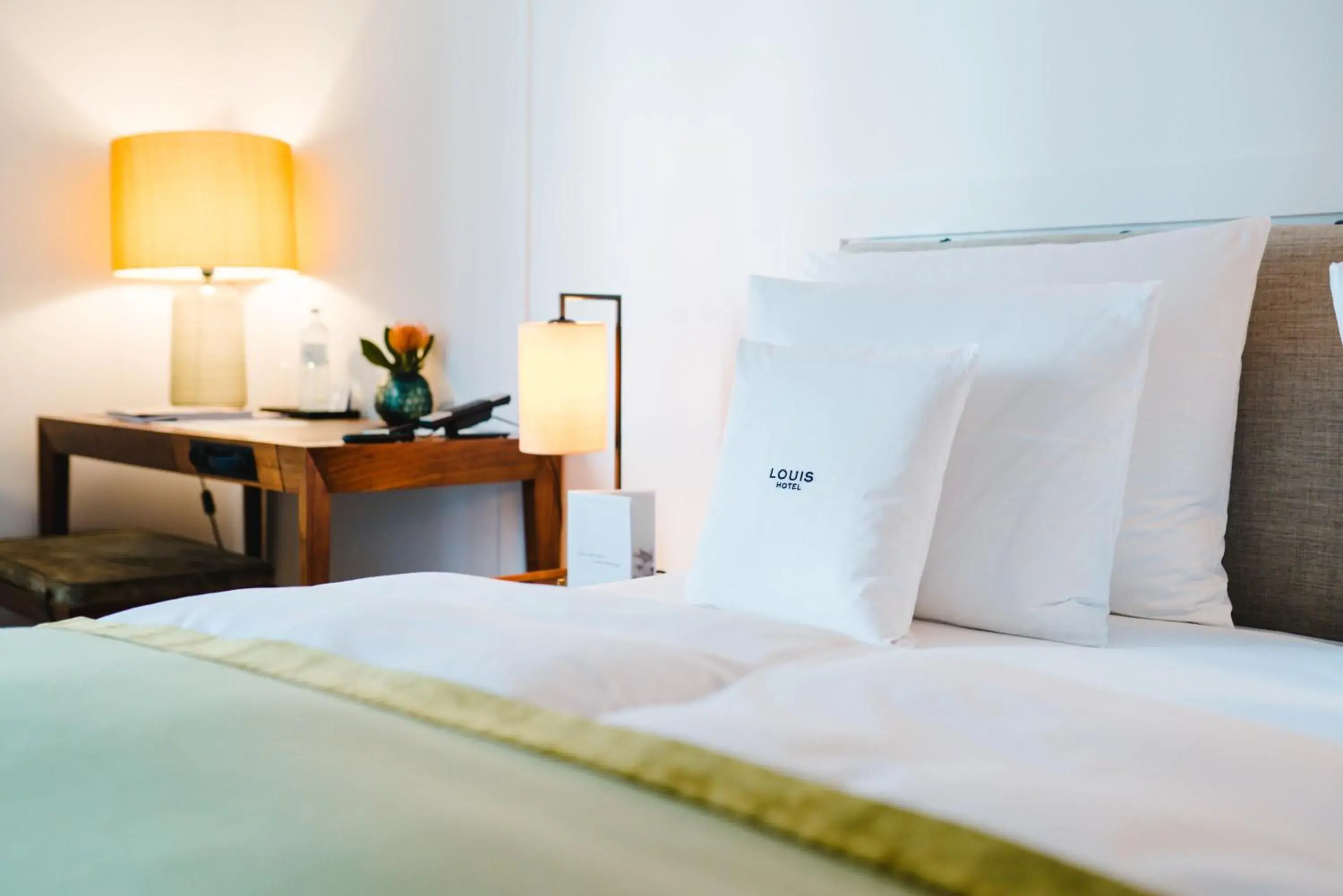 Bed in Louis Hotel Bed in Louis Hotel