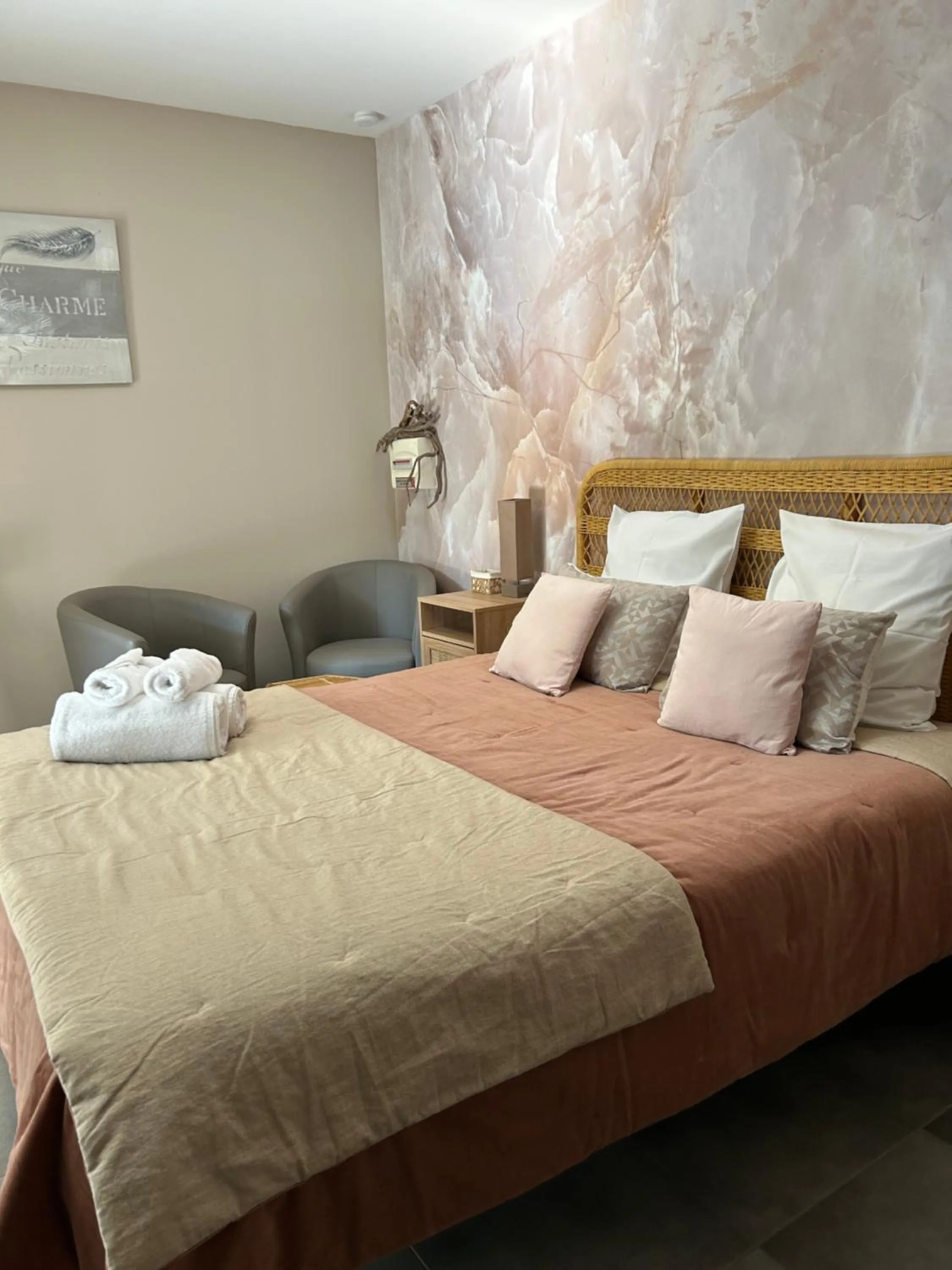 Bed in Résidence Alba