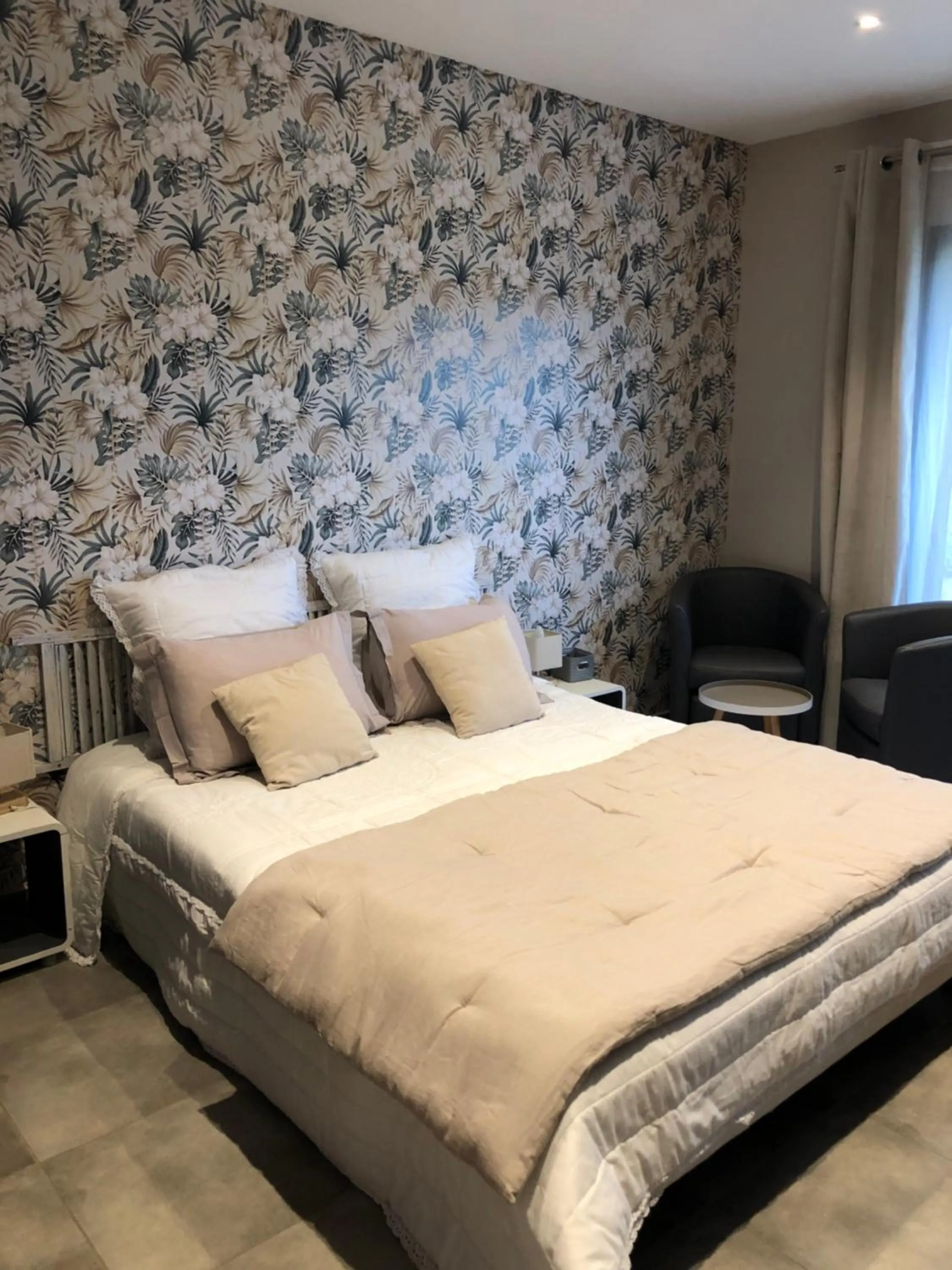 Bed in Résidence Alba