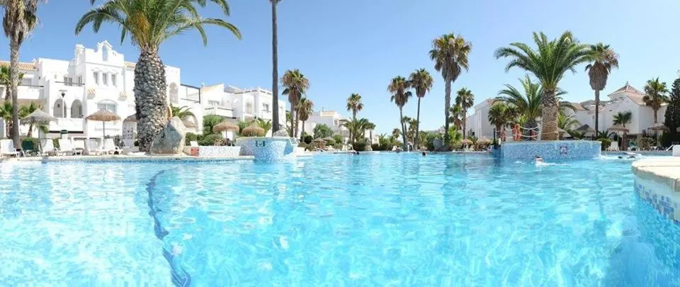 Swimming pool in Apartamentos Golf Center