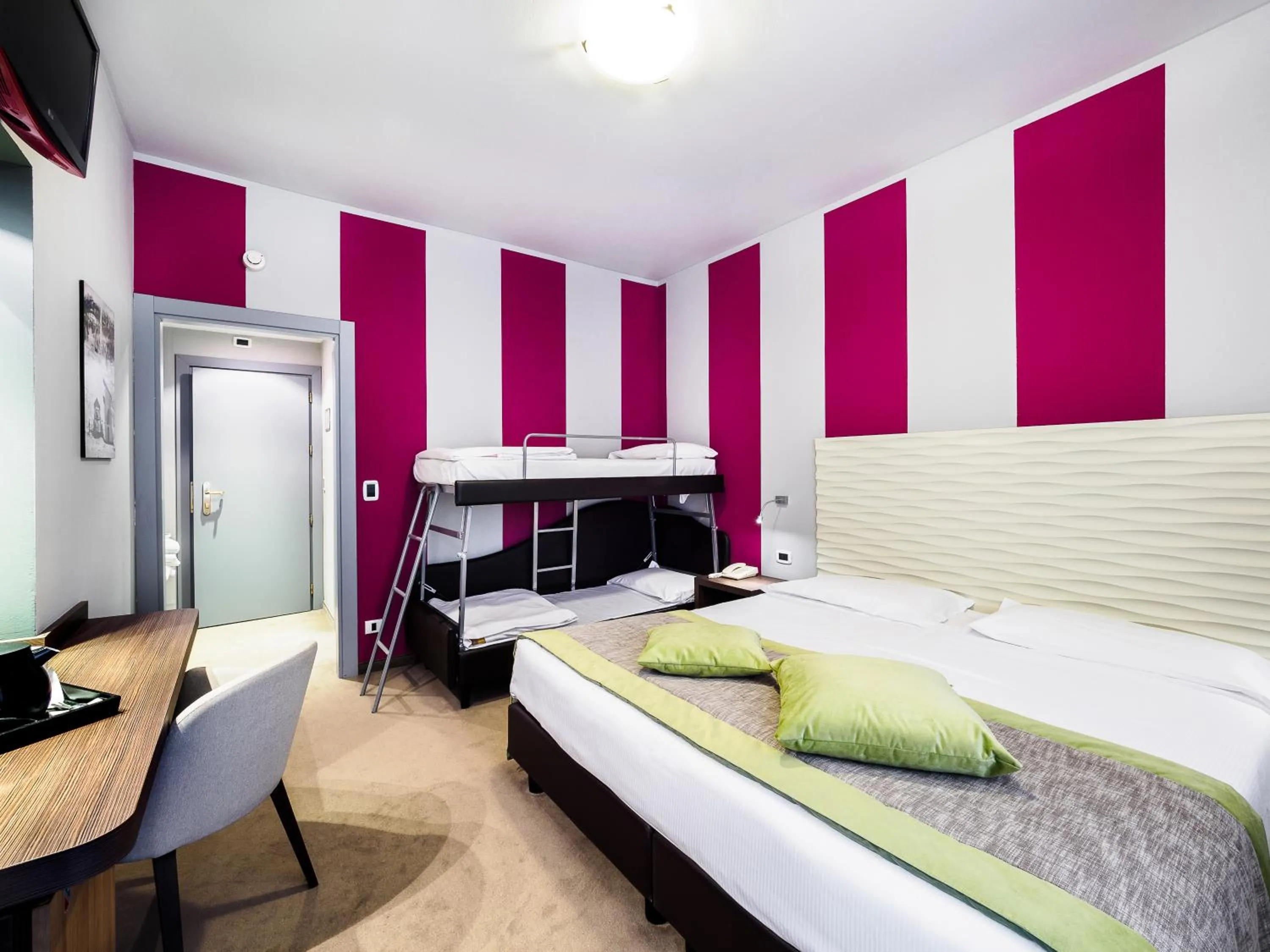 Bedroom, Bed in Cristallo Wellness Hotel