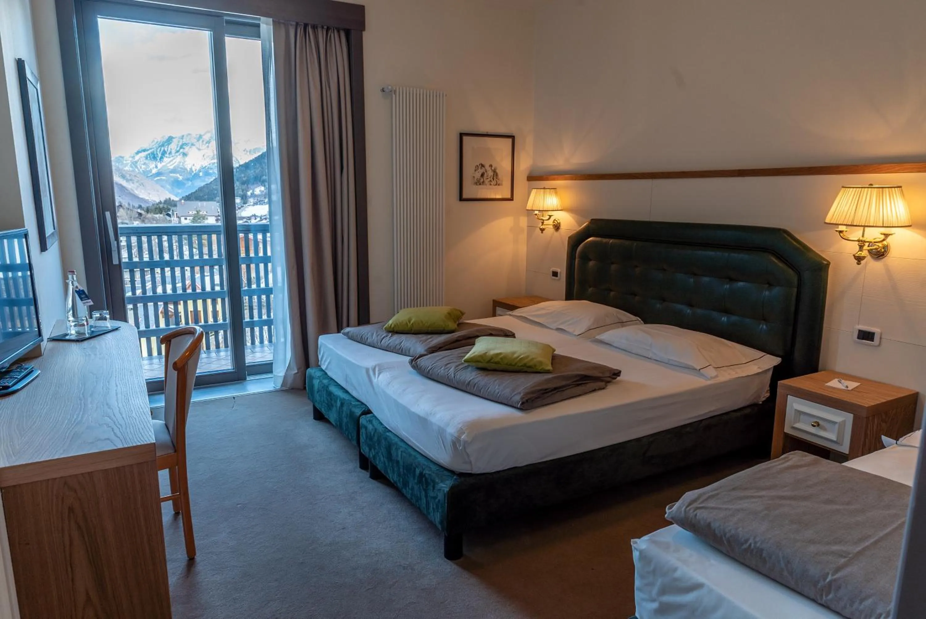 Bedroom, Bed in Cristallo Wellness Hotel