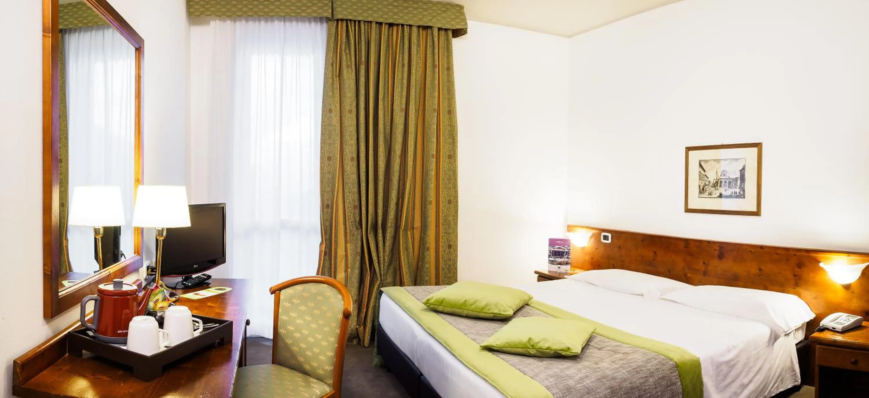 Bedroom, Bed in Cristallo Wellness Hotel